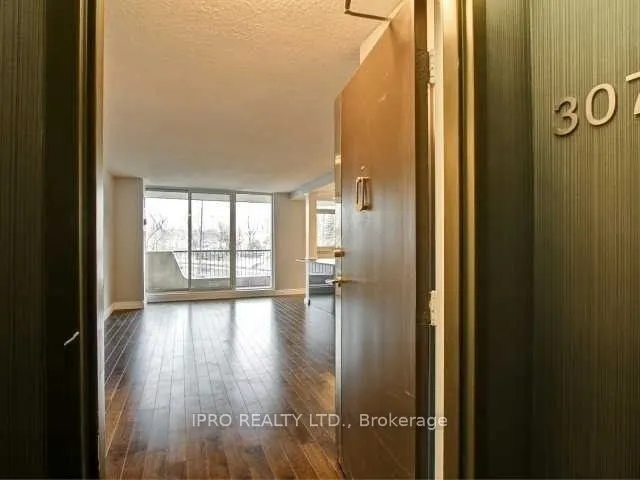 7811 Yonge Street, #307