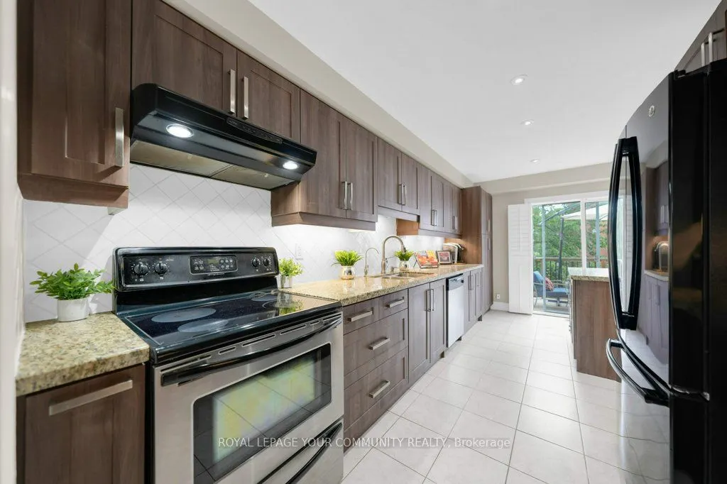 79 Gail Parks Crescent