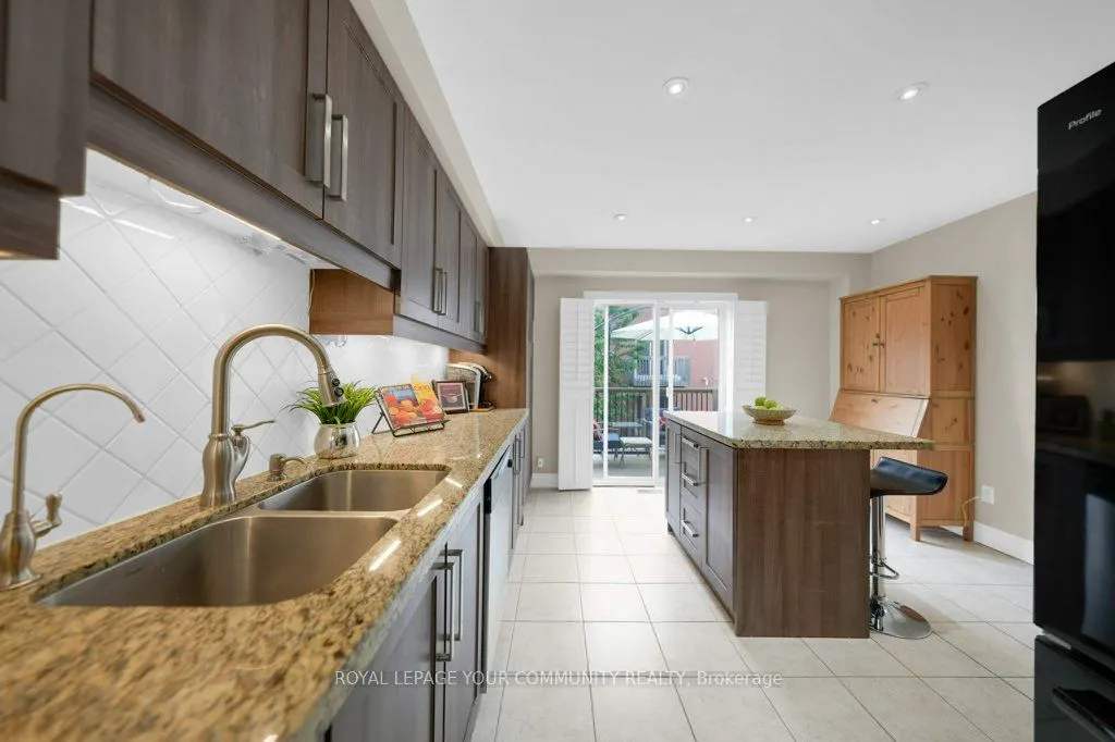 79 Gail Parks Crescent