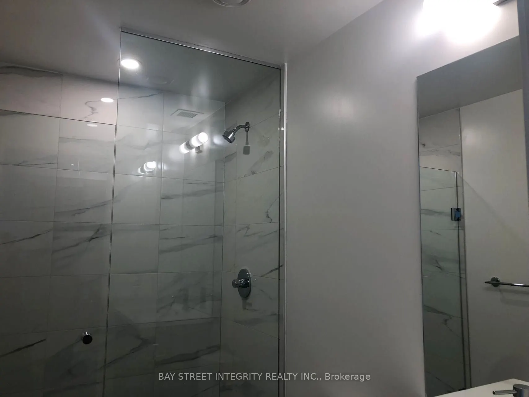 28 Interchange Way, #903
