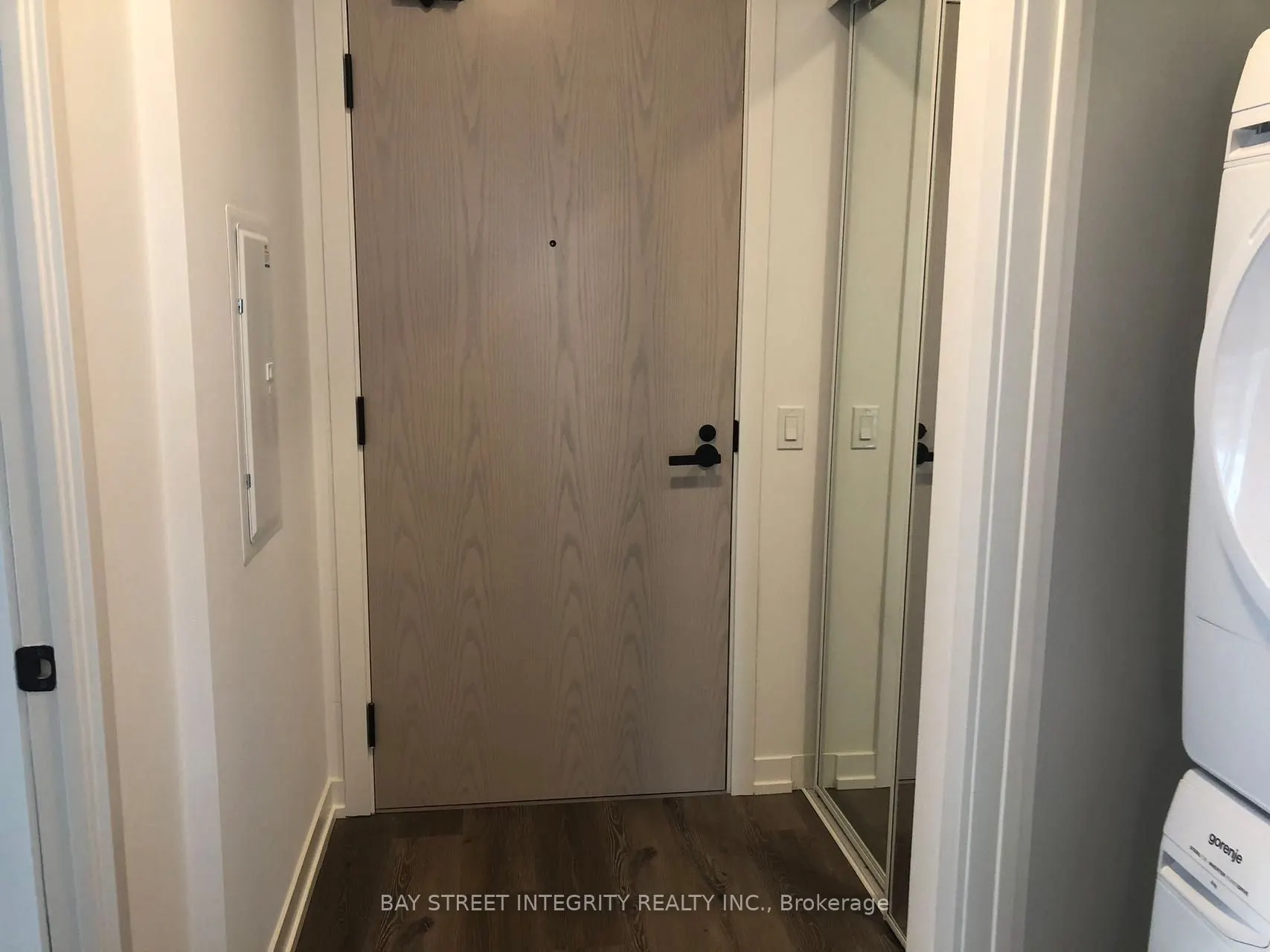 28 Interchange Way, #903