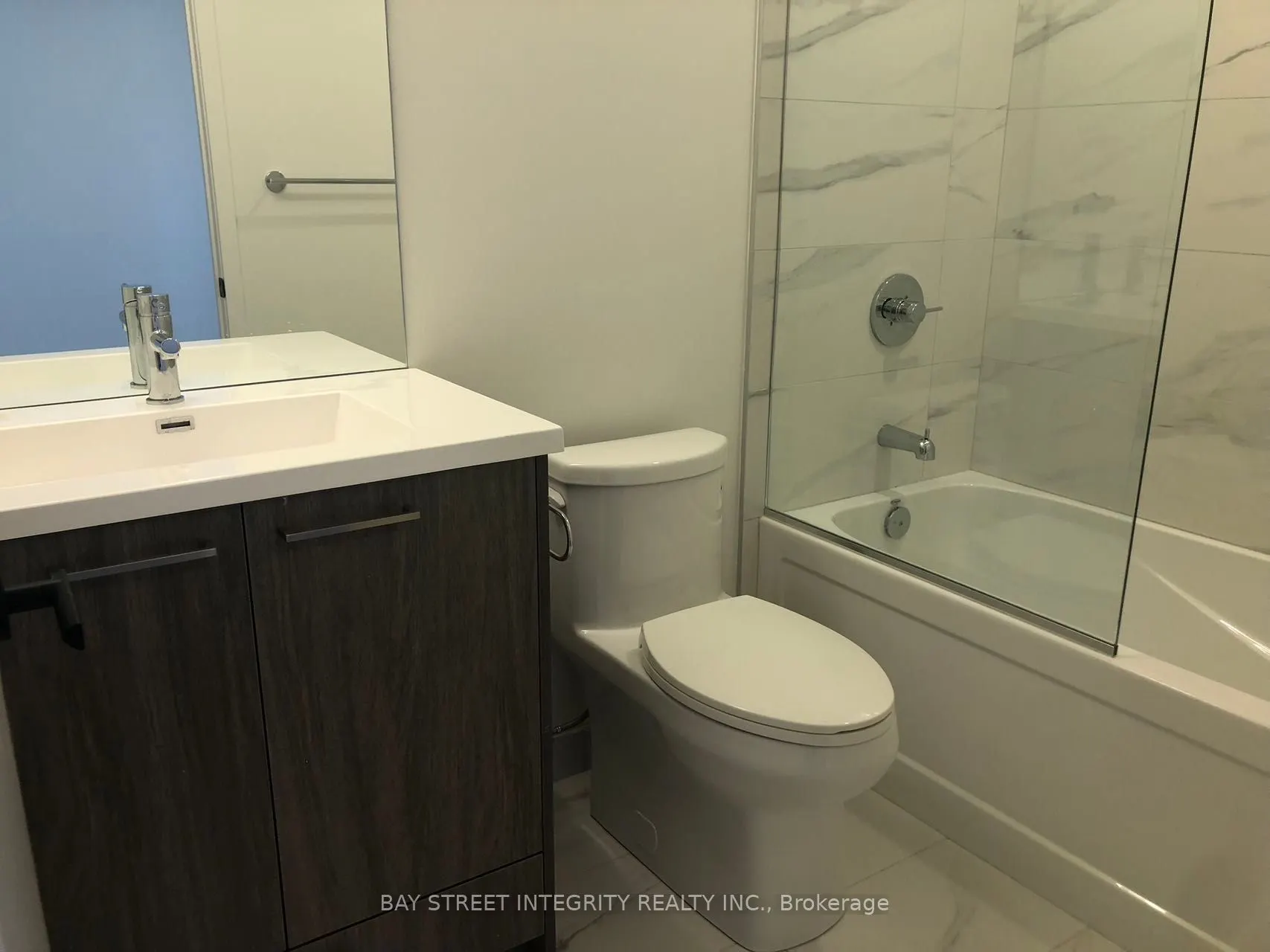 28 Interchange Way, #903