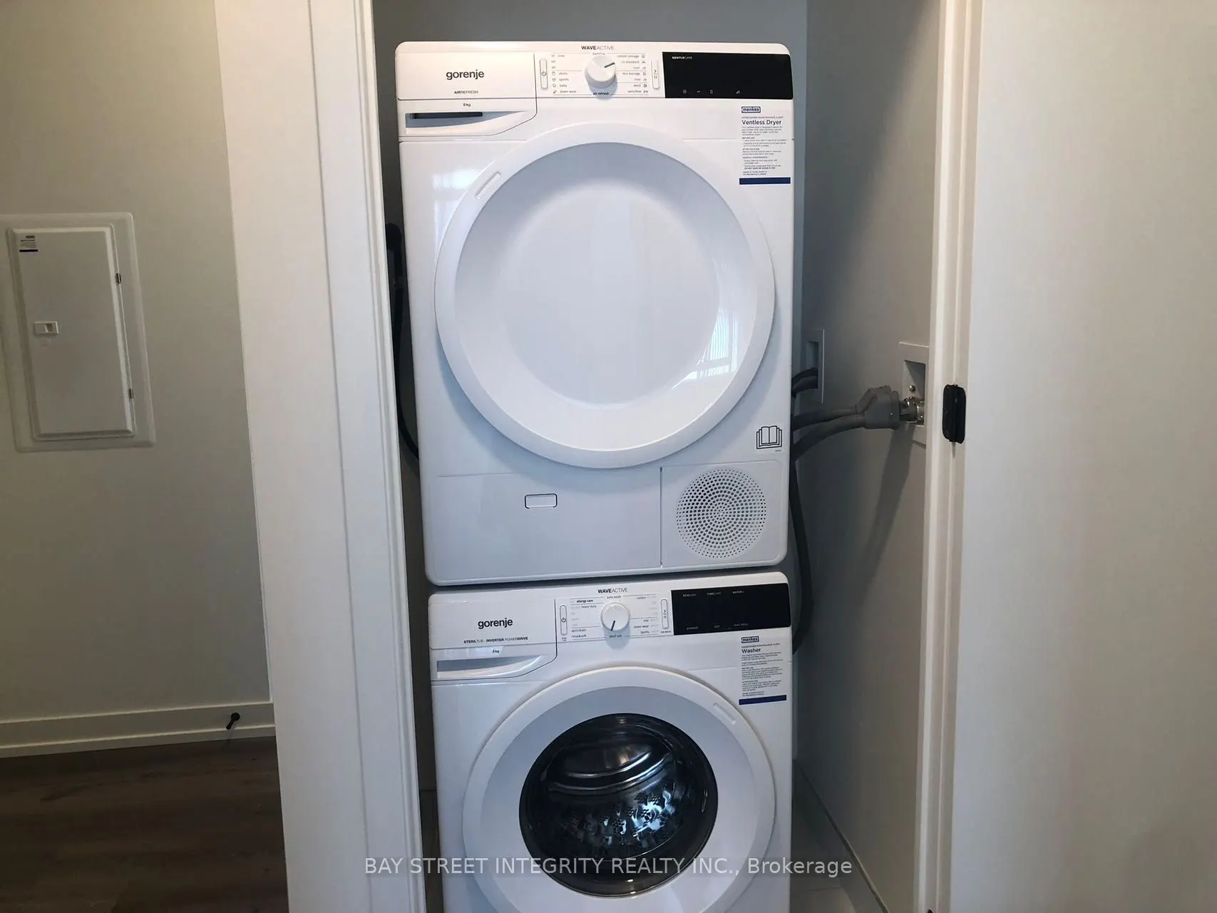 28 Interchange Way, #903