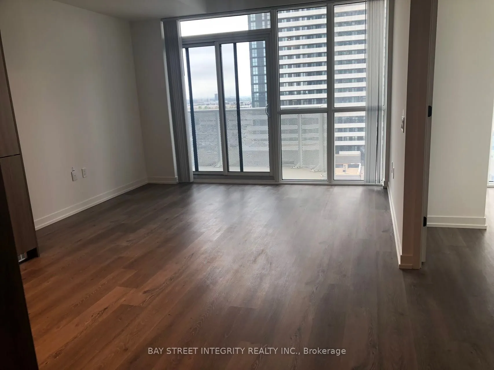28 Interchange Way, #903