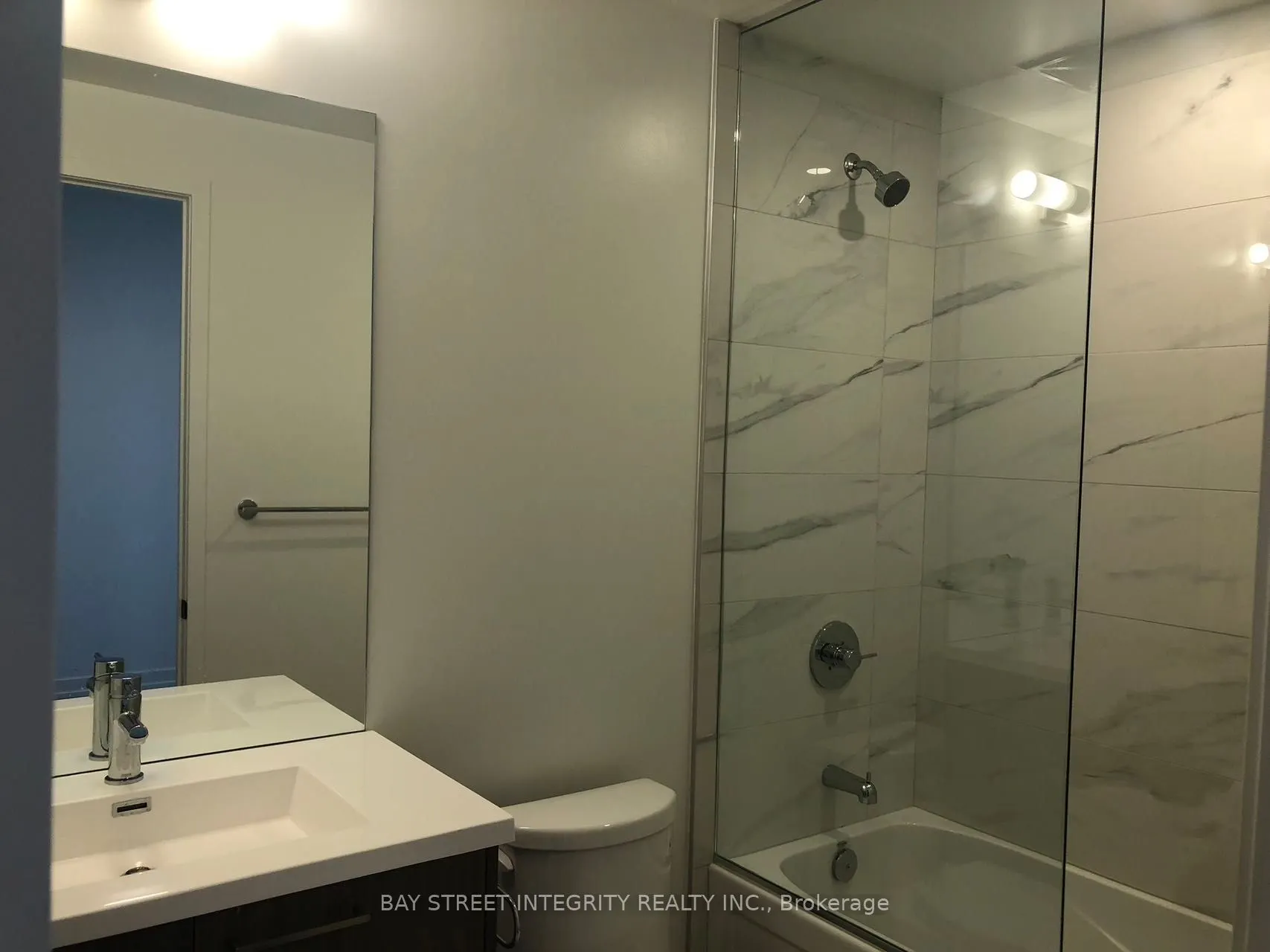28 Interchange Way, #903
