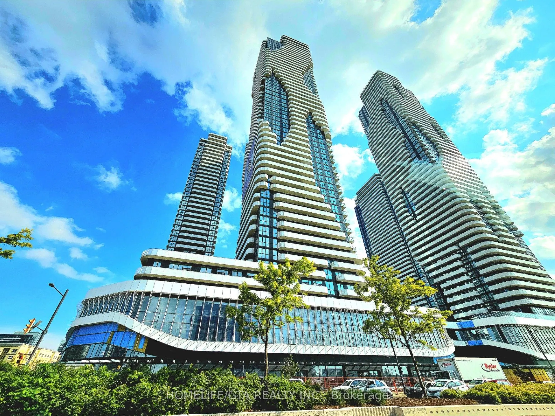 28 Interchange Way, #909