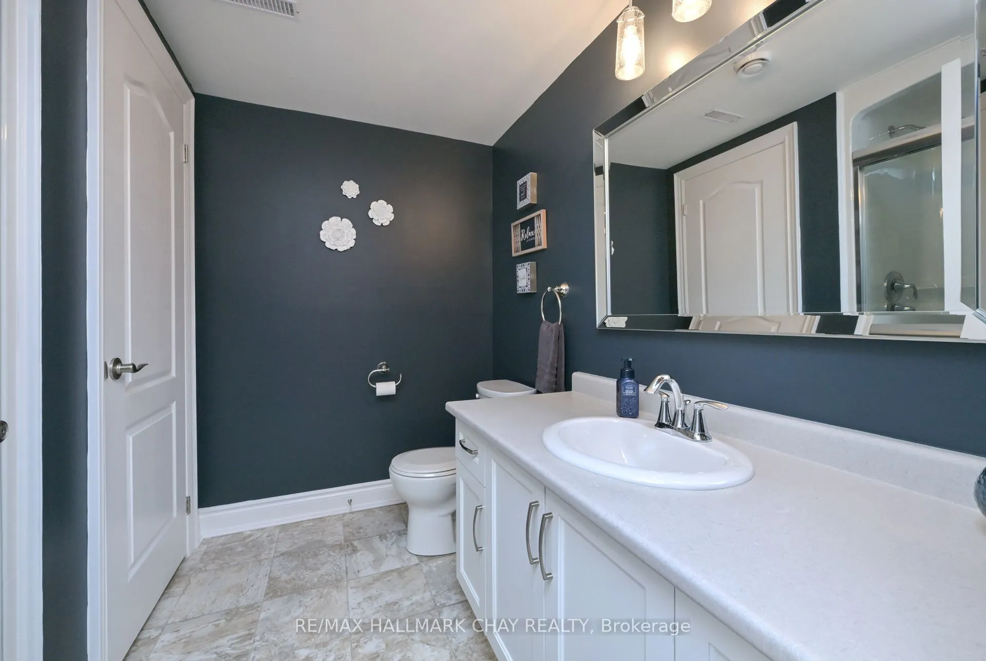 39 Westmount Drive, #19
