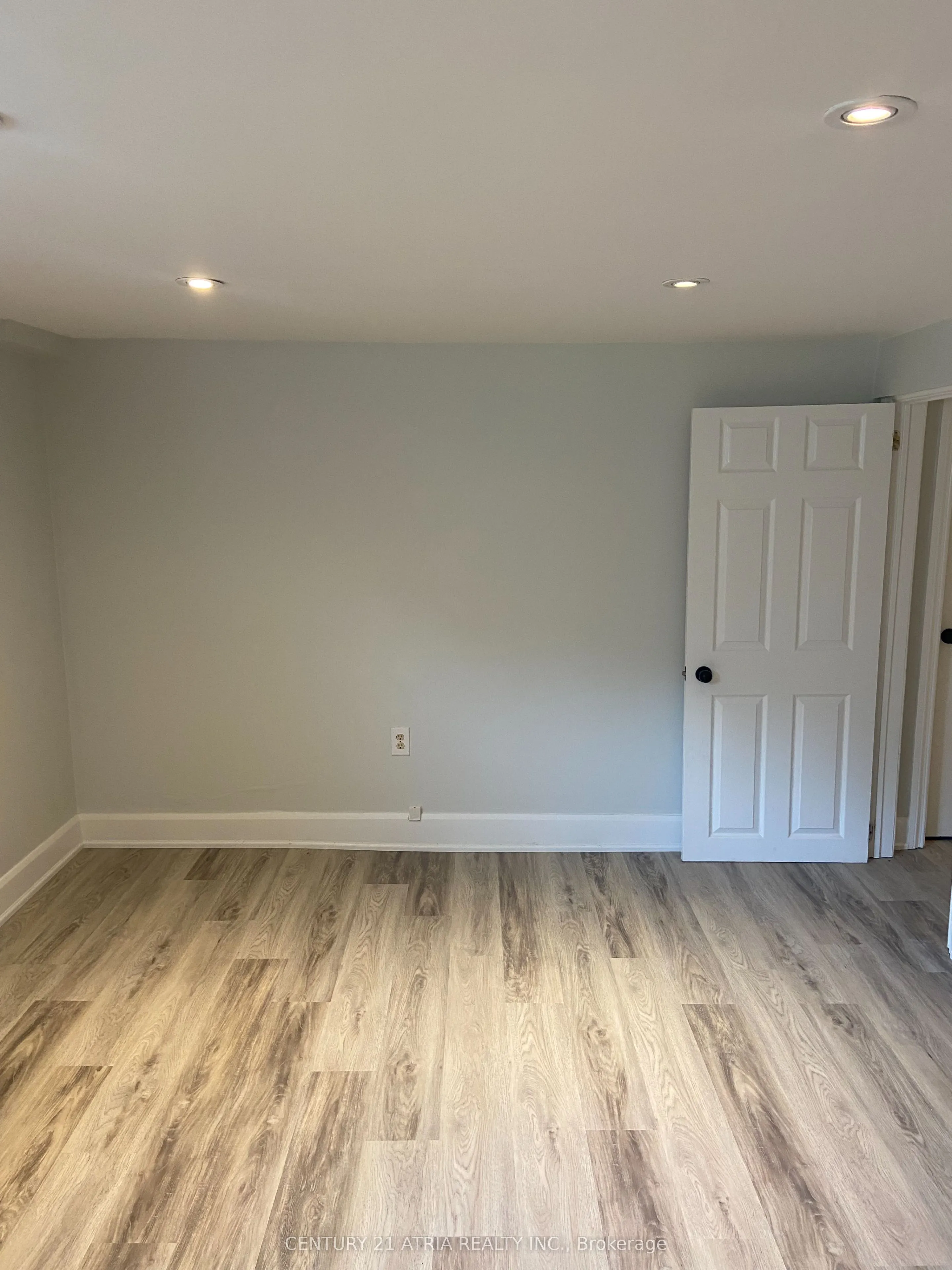 27 Waterbend Drive