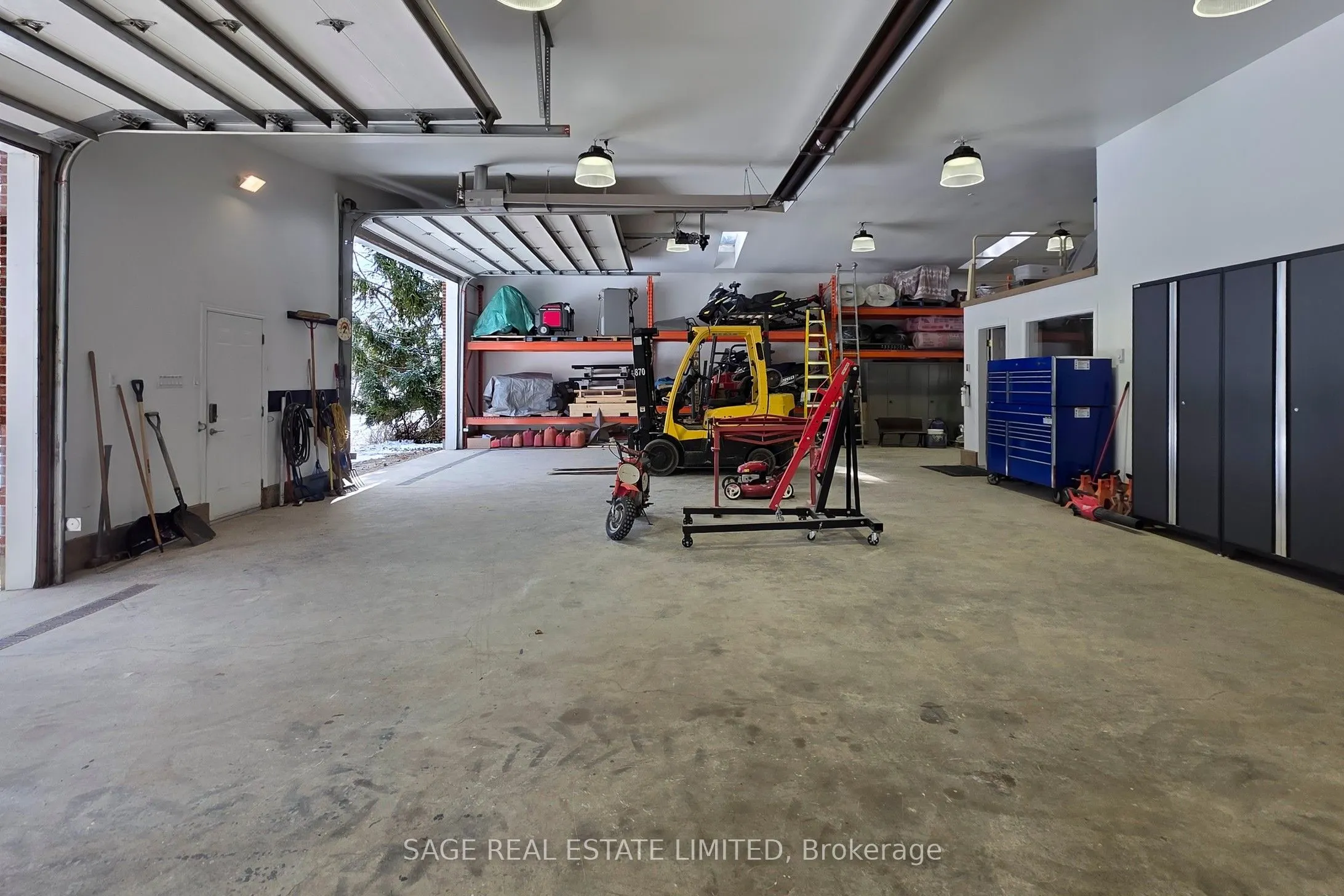15240 12th Concession