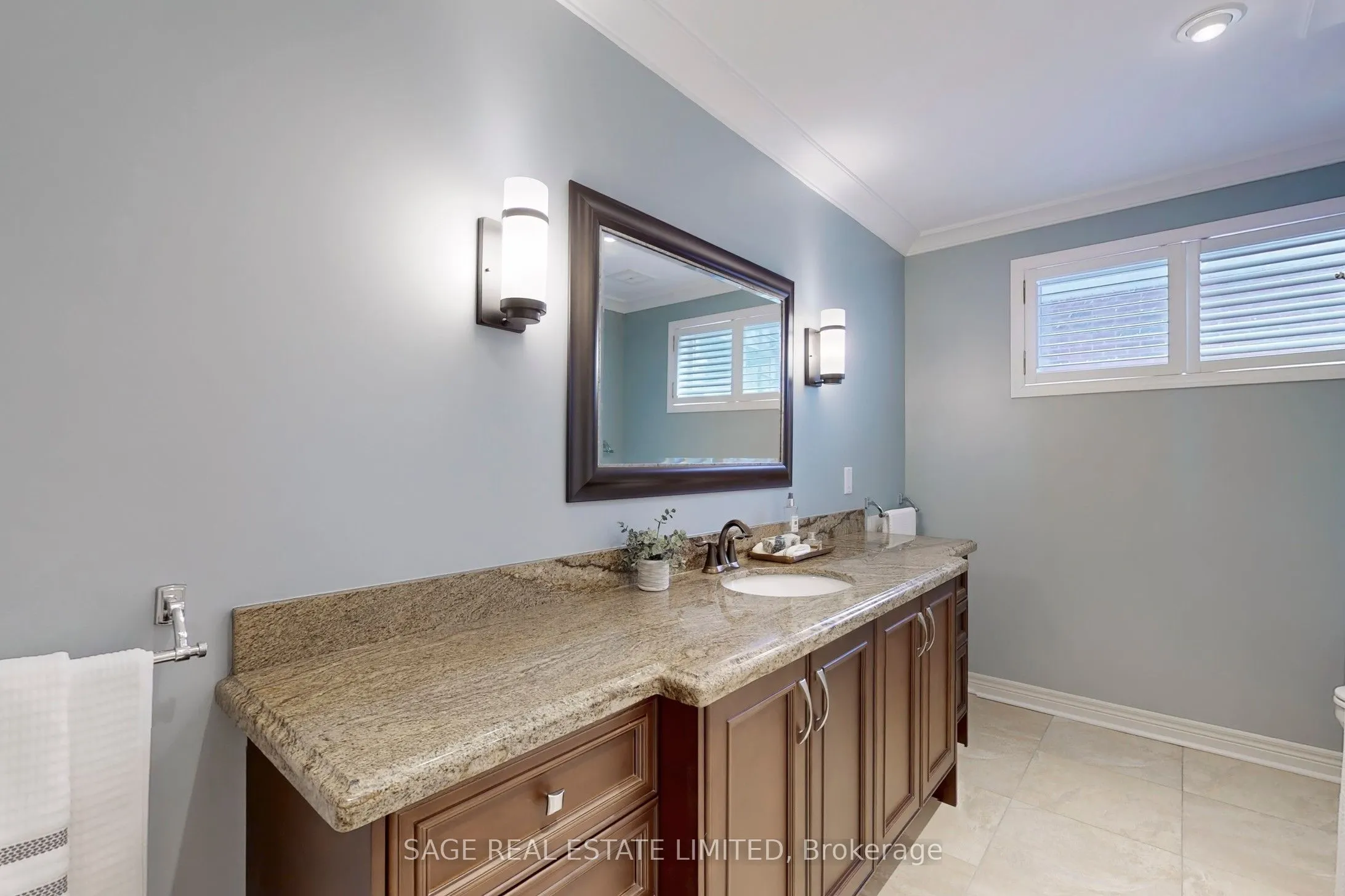15240 12th Concession