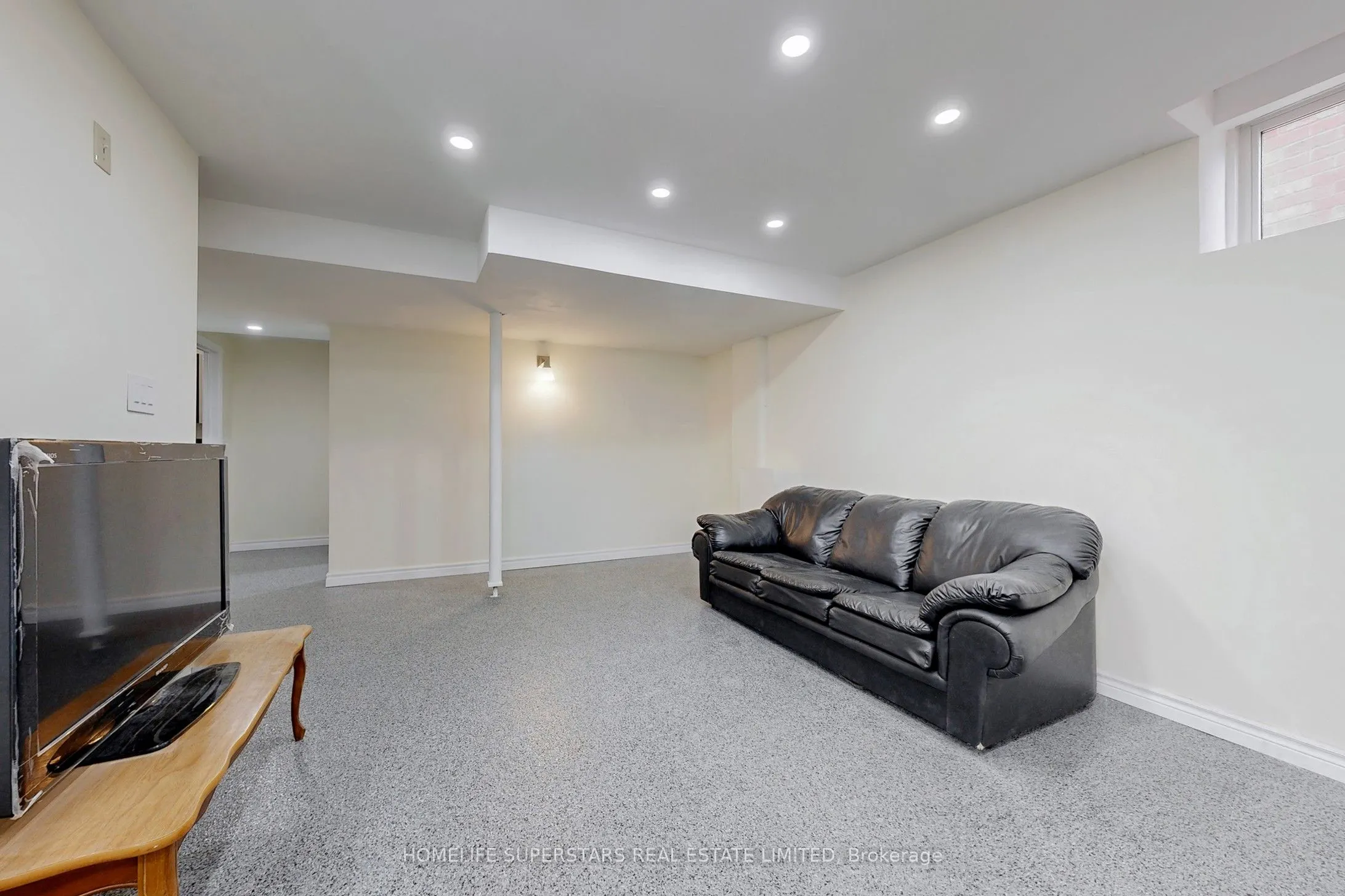 68 Nunn Crescent
