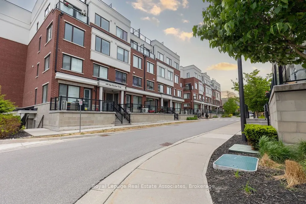 500 Alex Gardner Circle, #93