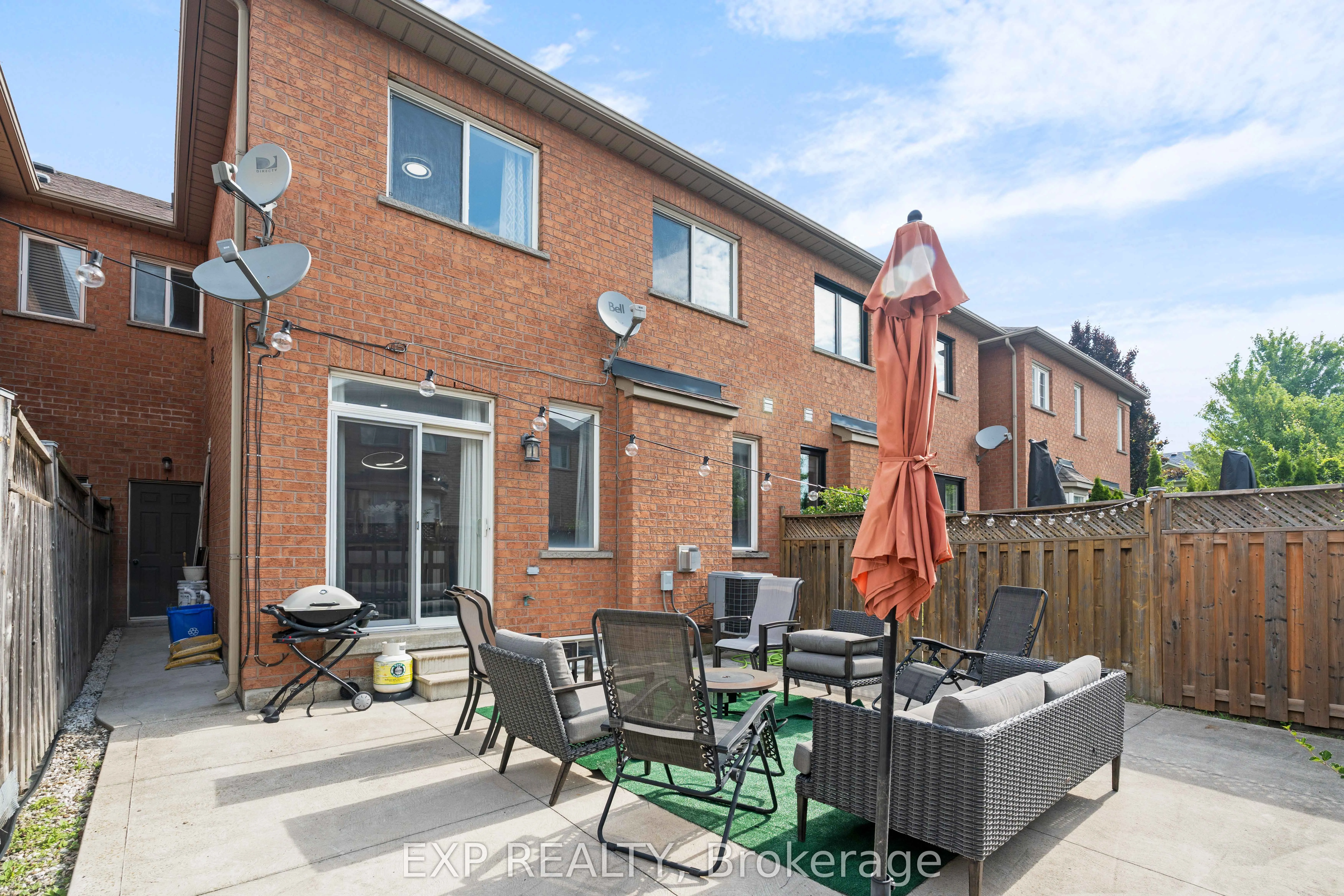 156 Dolce Crescent