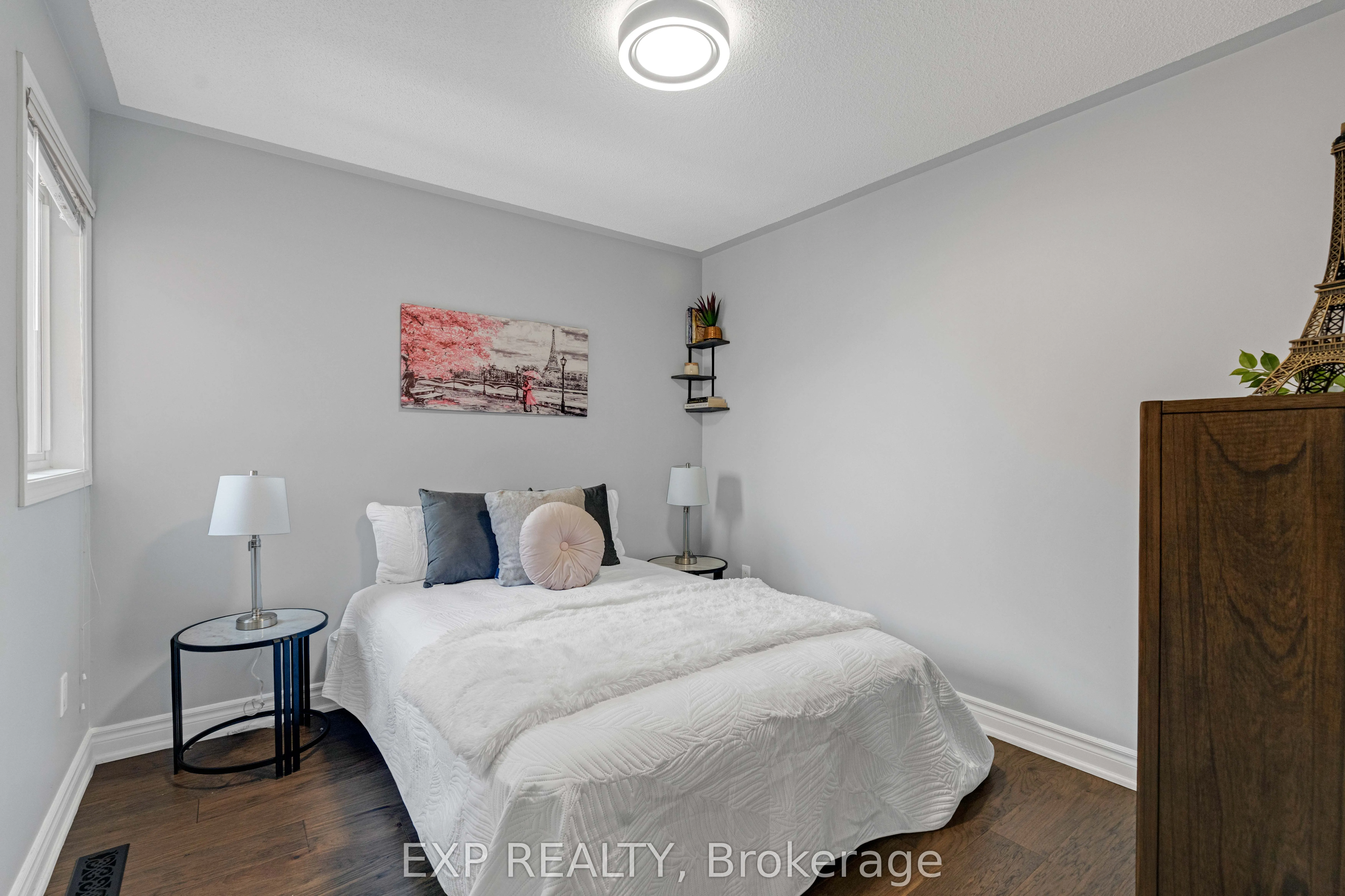 156 Dolce Crescent