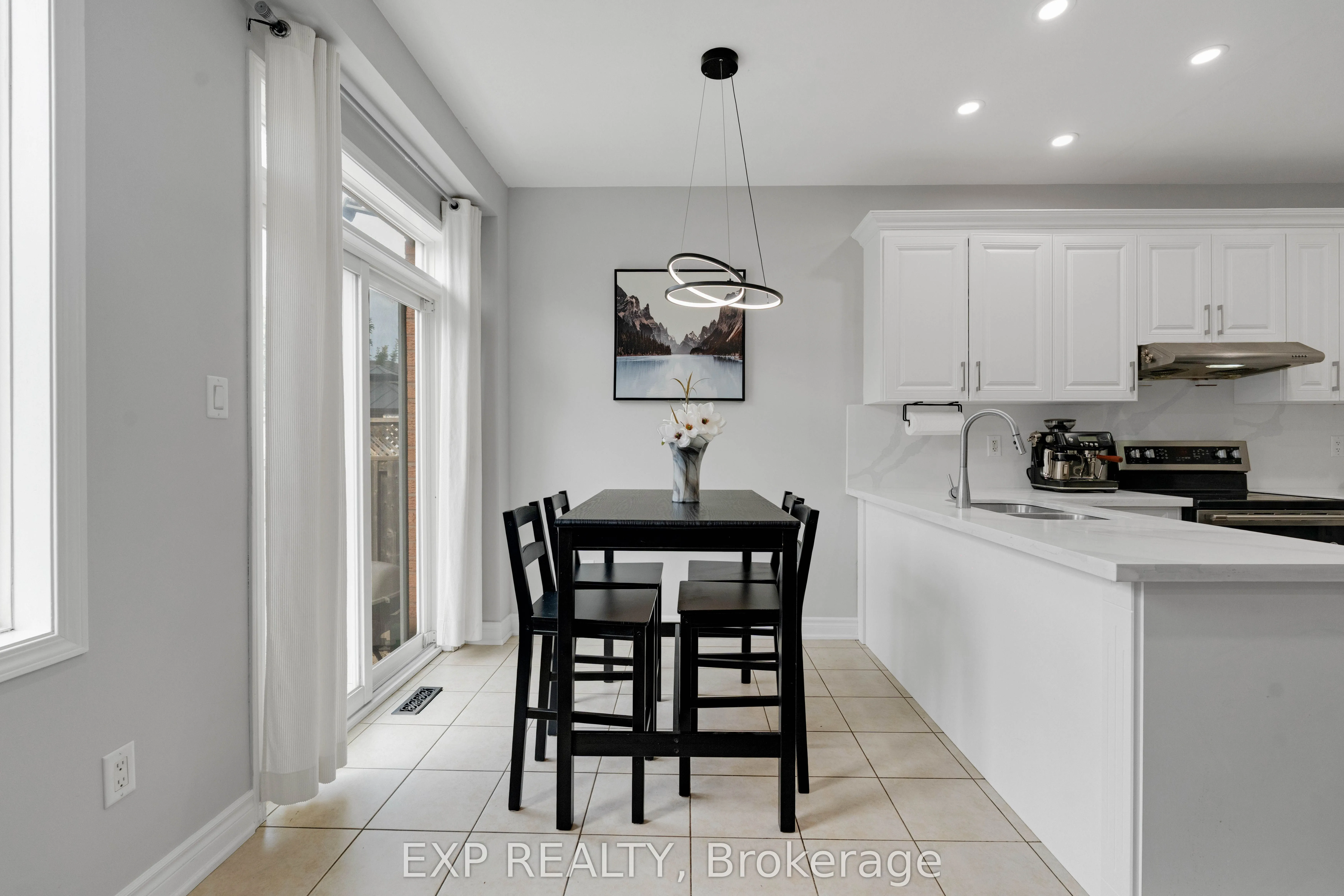 156 Dolce Crescent