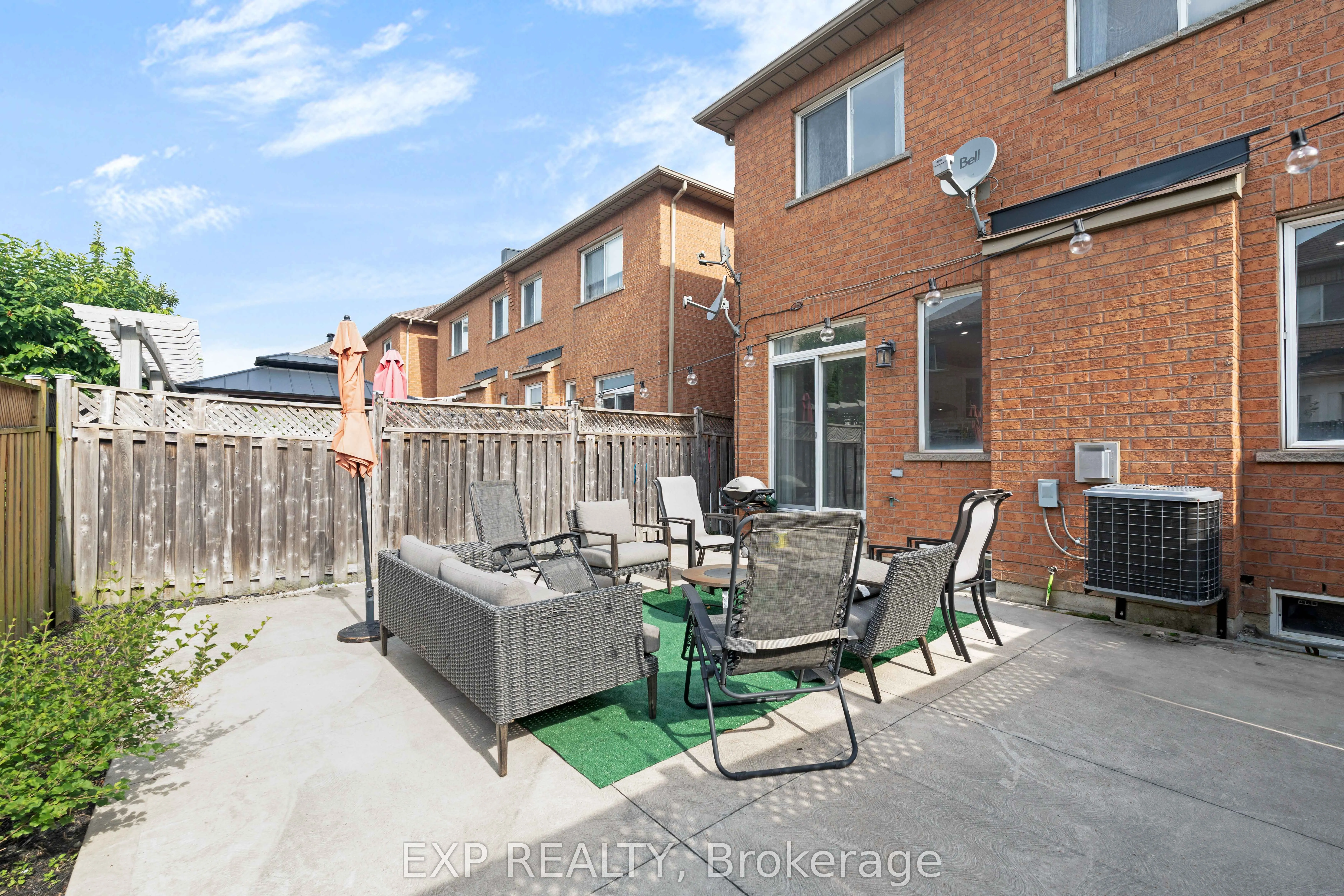 156 Dolce Crescent
