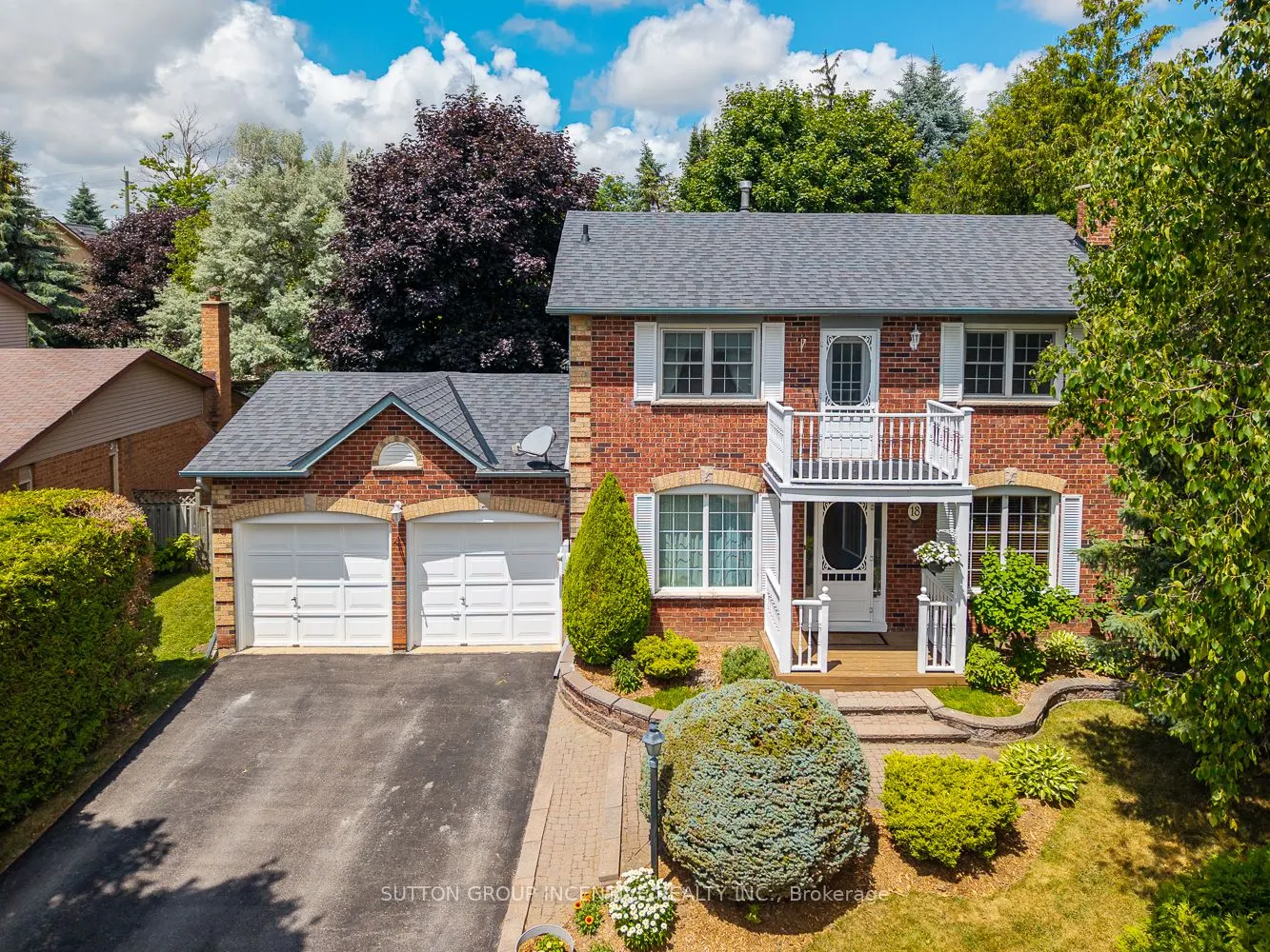 18 Heritage Road