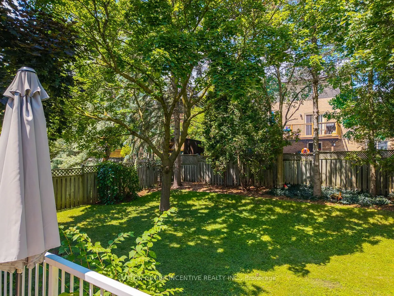 18 Heritage Road