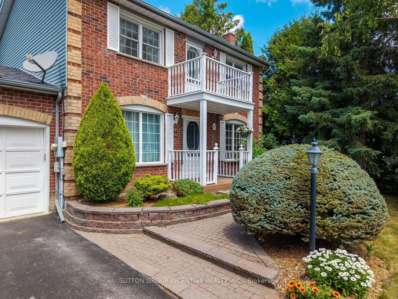 18 Heritage Road