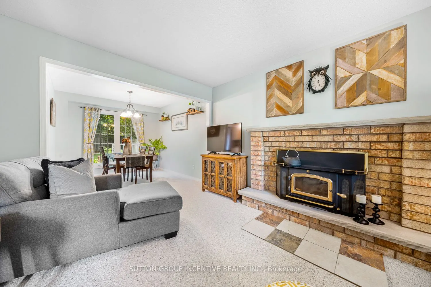 18 Heritage Road