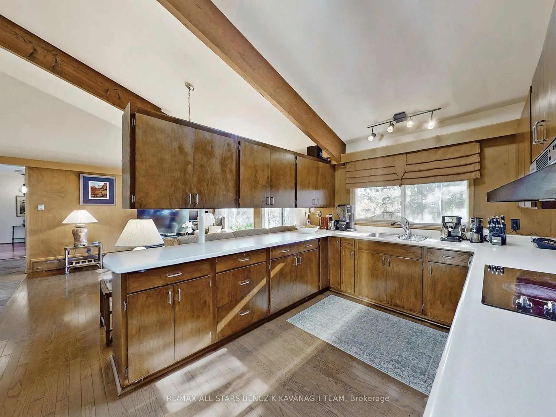 2 Savannah Crescent