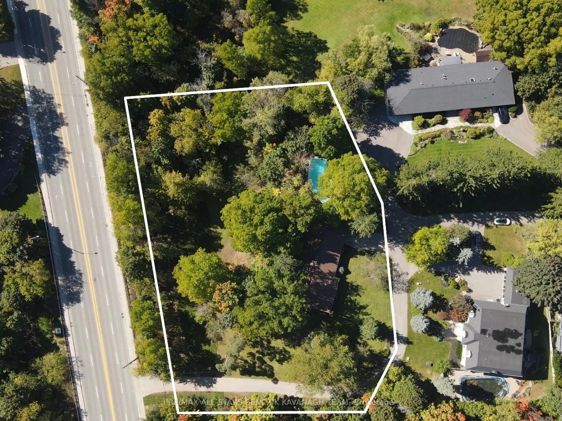 2 Savannah Crescent