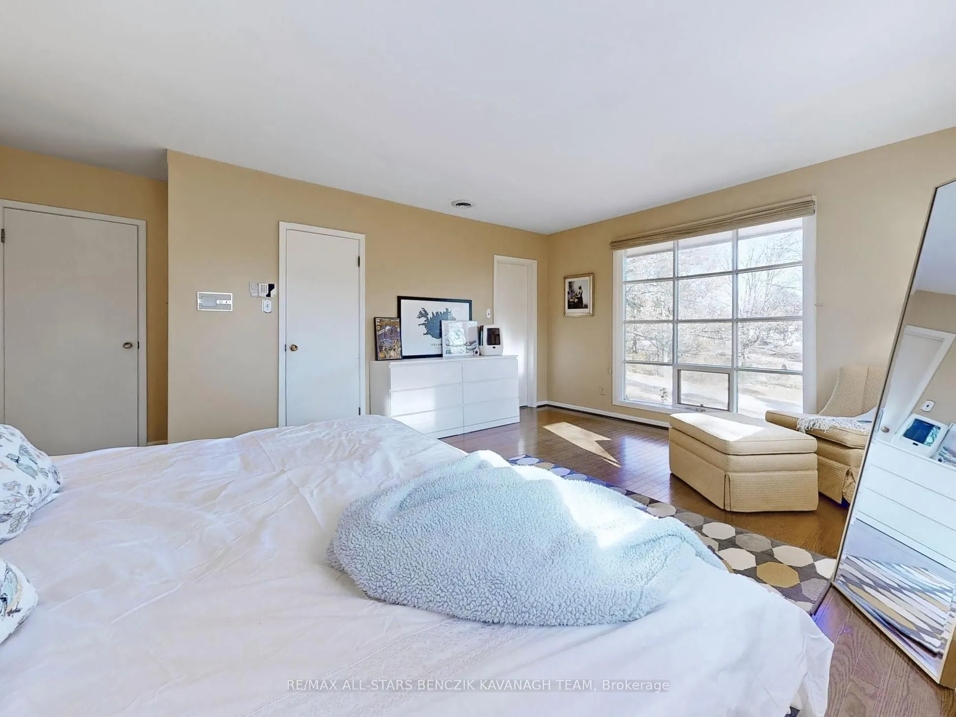 2 Savannah Crescent