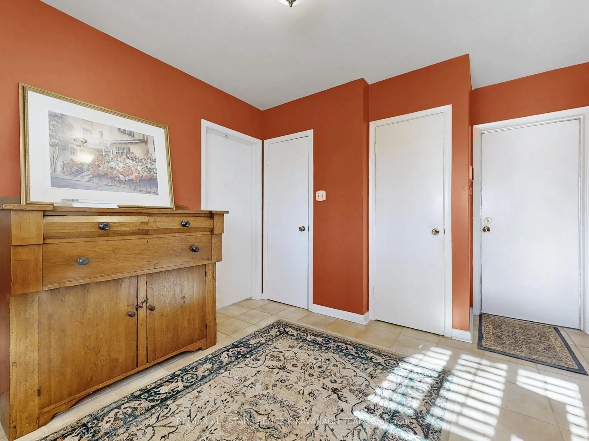 2 Savannah Crescent