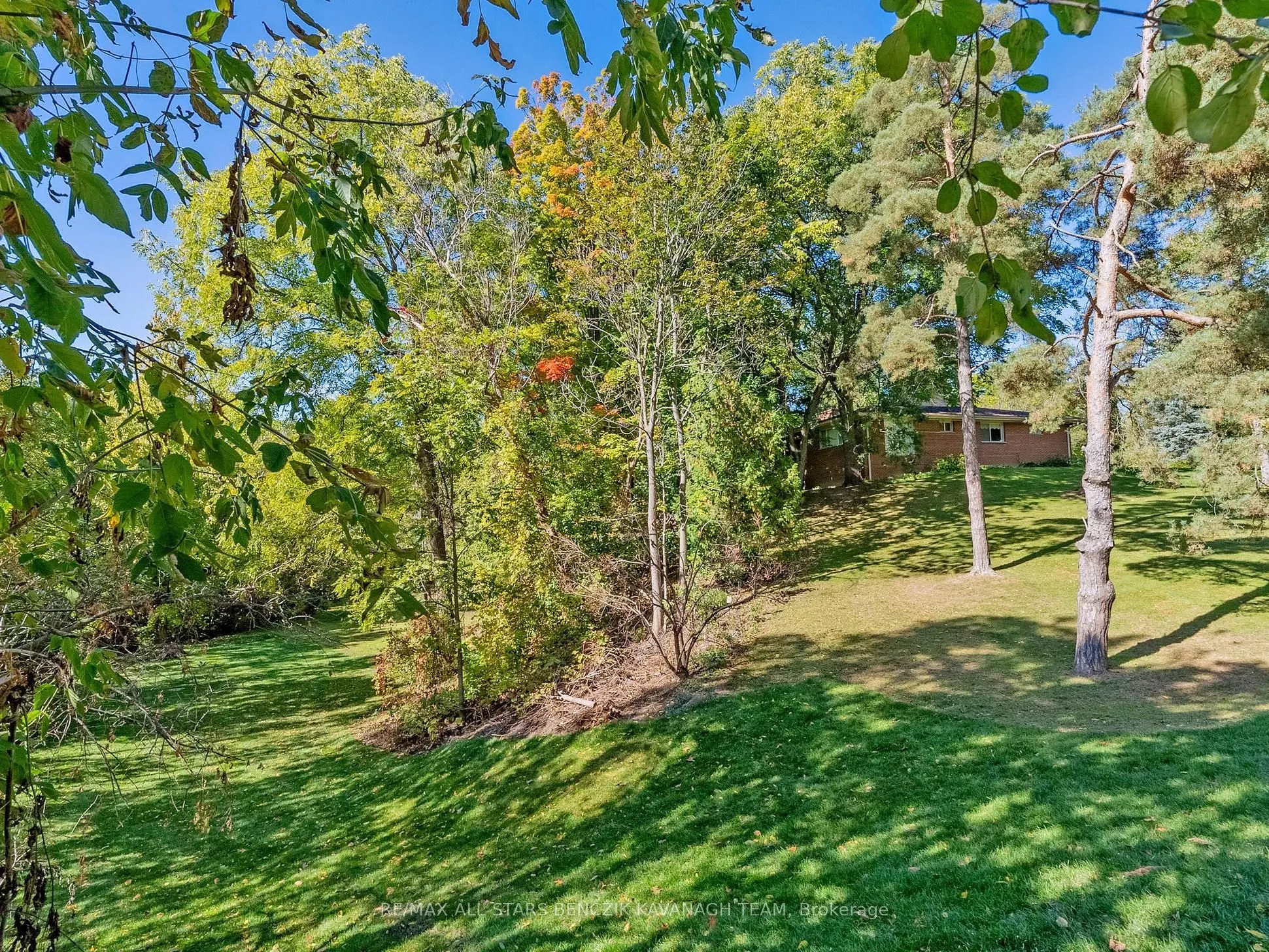 2 Savannah Crescent