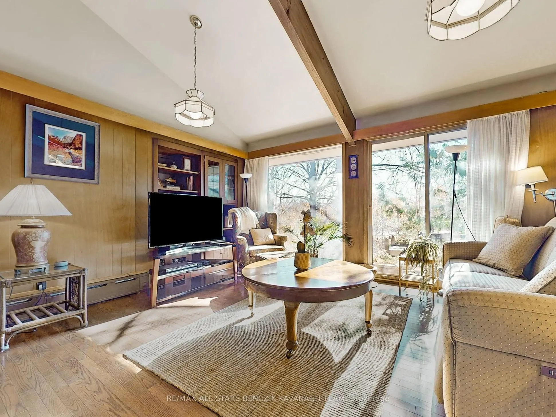 2 Savannah Crescent