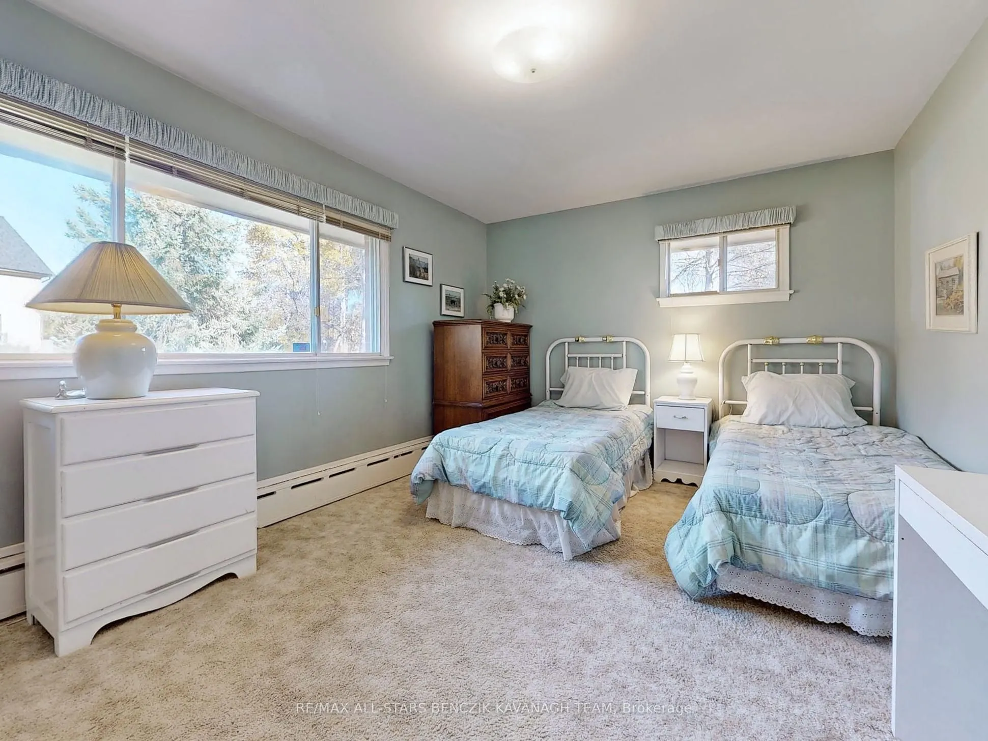 2 Savannah Crescent