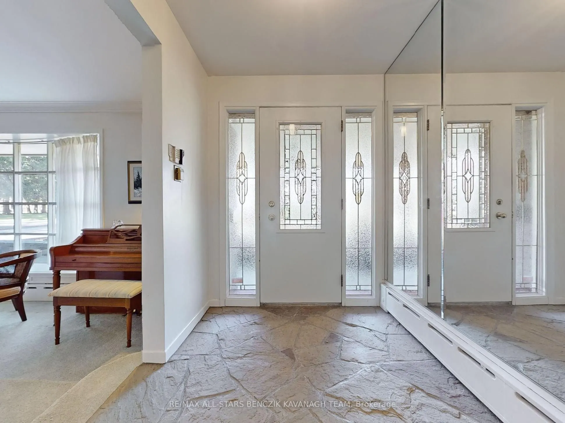 2 Savannah Crescent