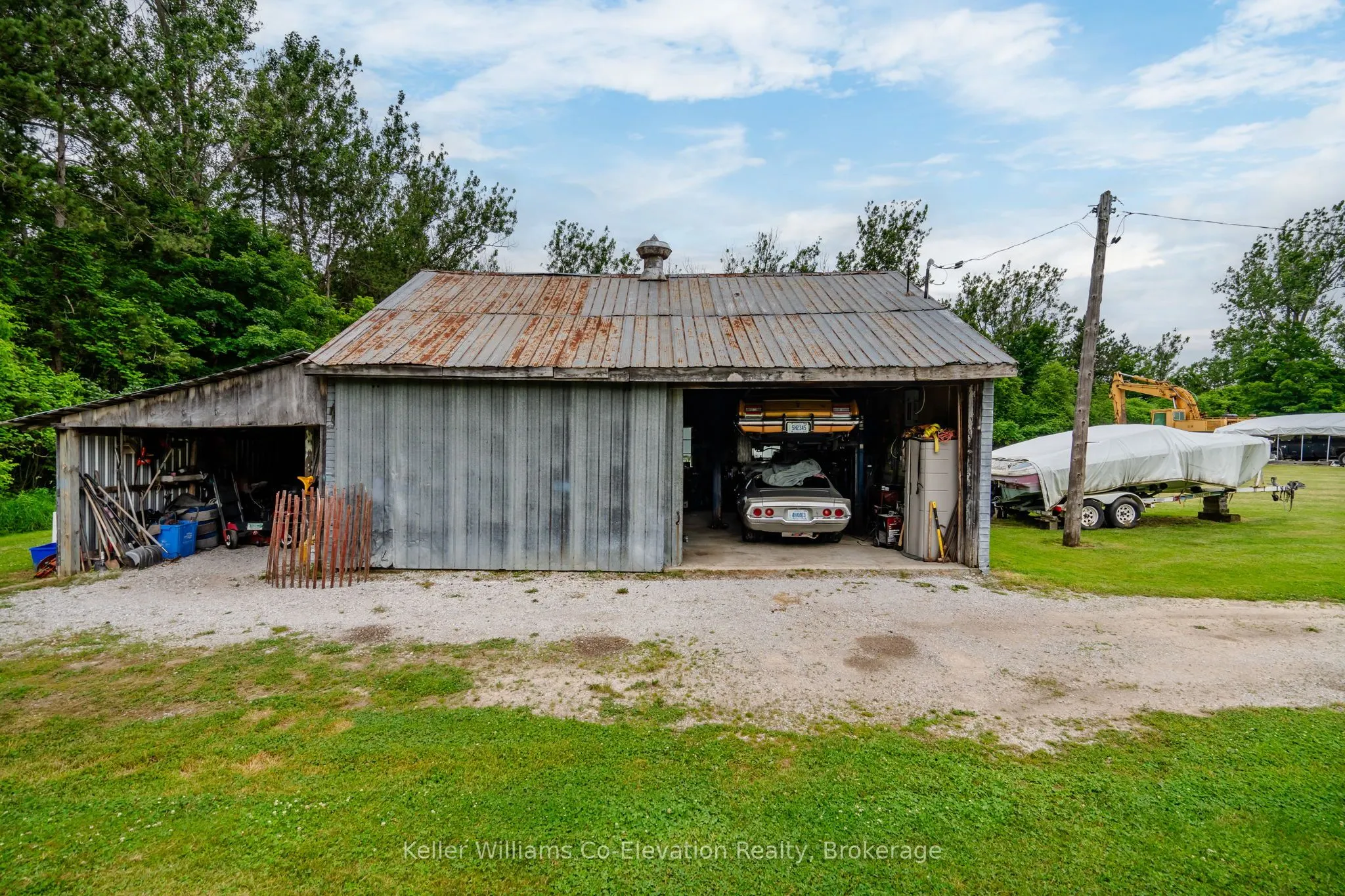 4060 10TH Side Road