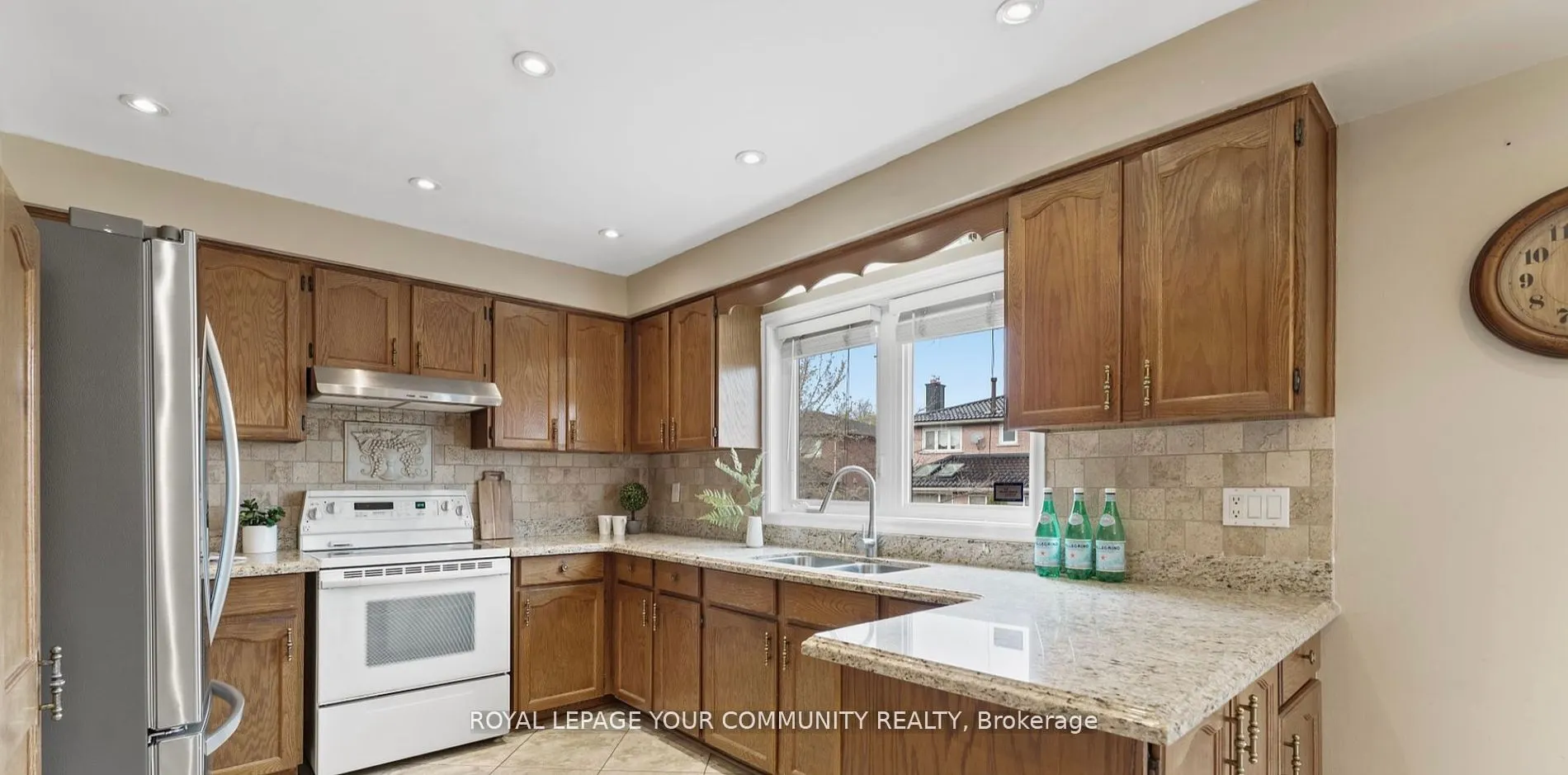 8233 Martin Grove Road, #Main