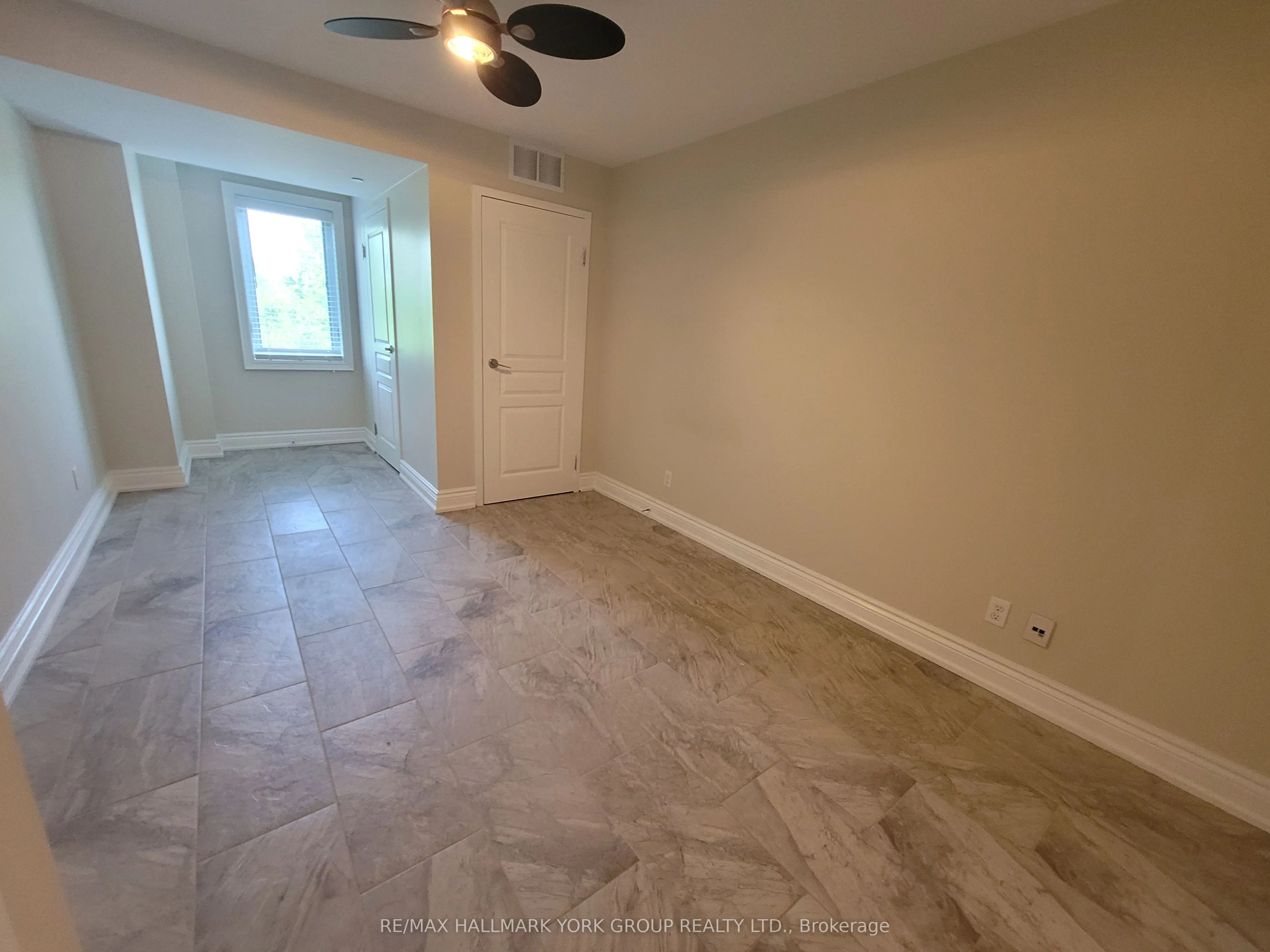 15565 Yonge Street, #303
