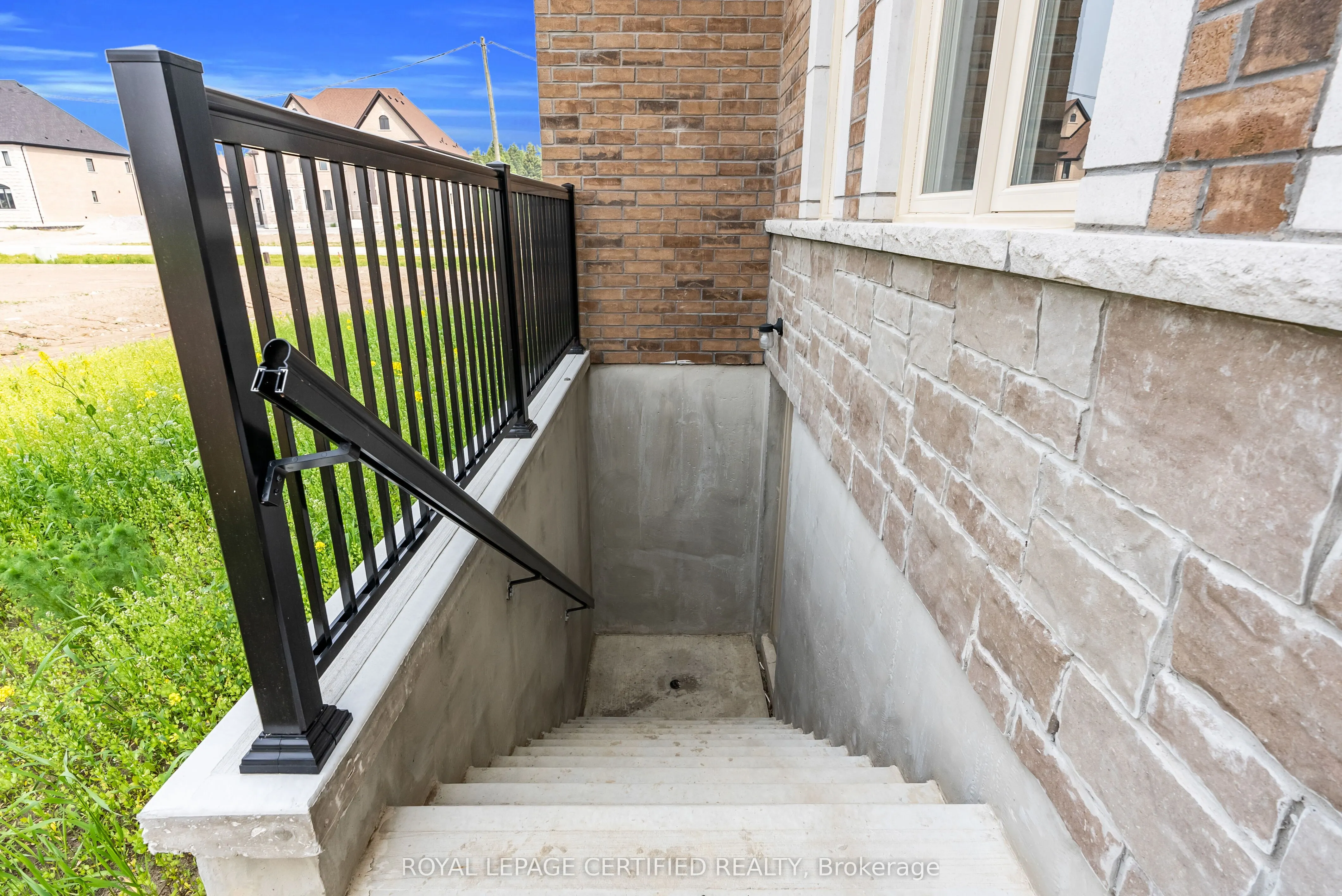 86 Green Gables Crescent