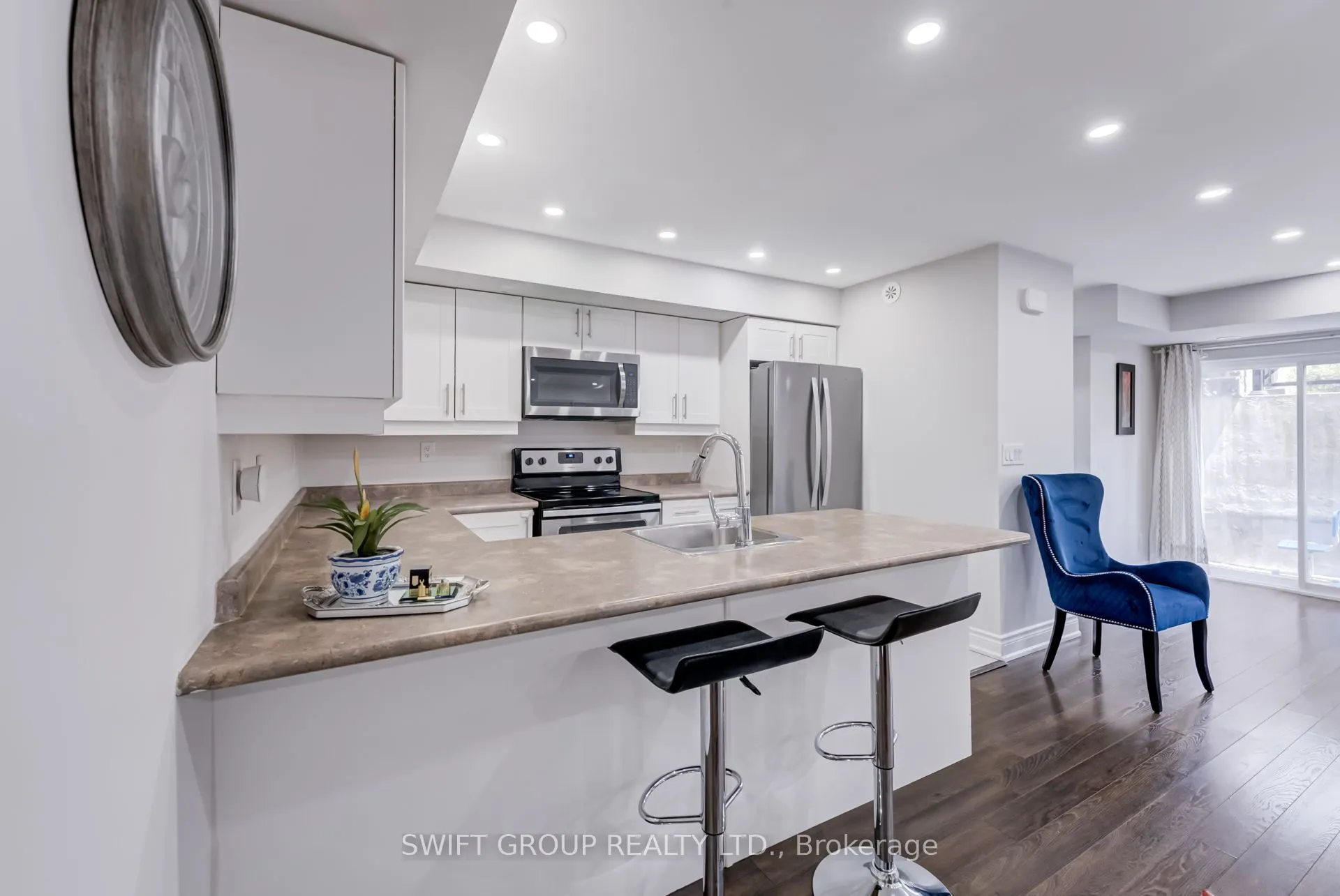 1 Blanche Lane #801