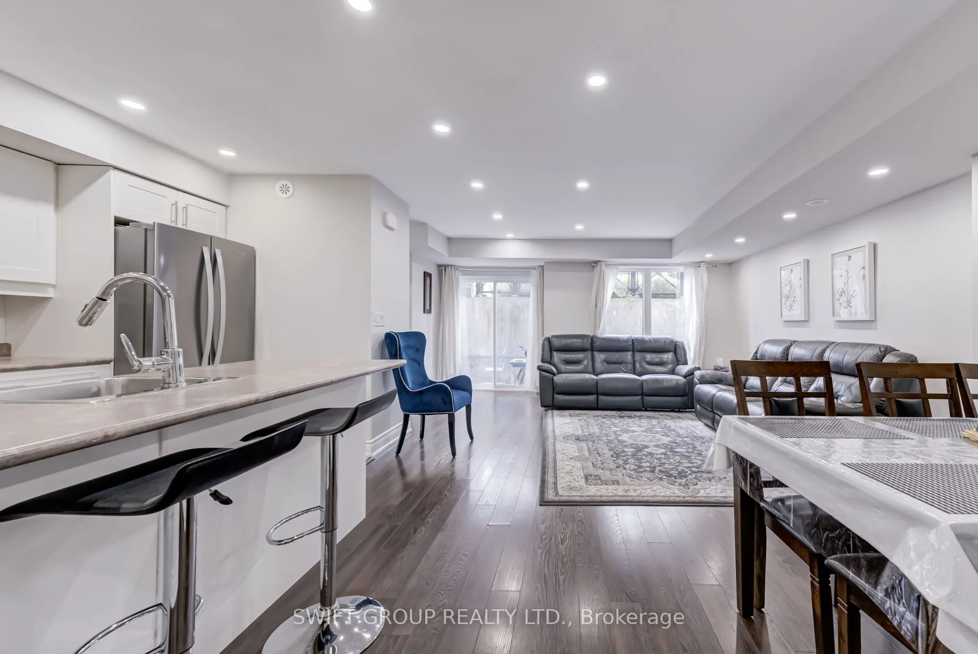 1 Blanche Lane #801