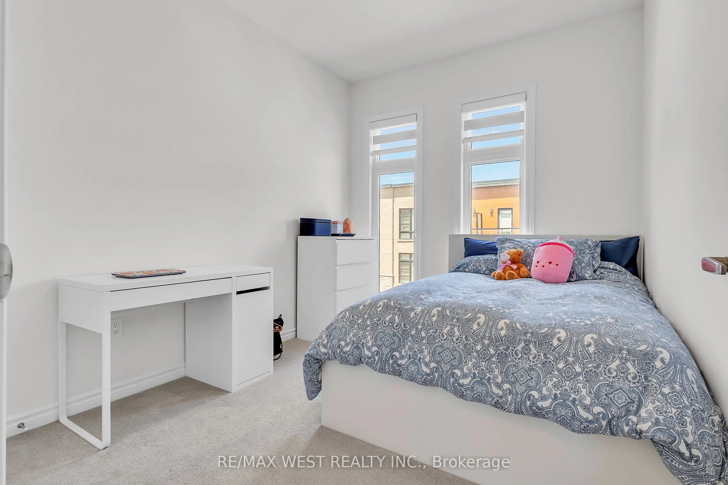 15 Quilico Road N