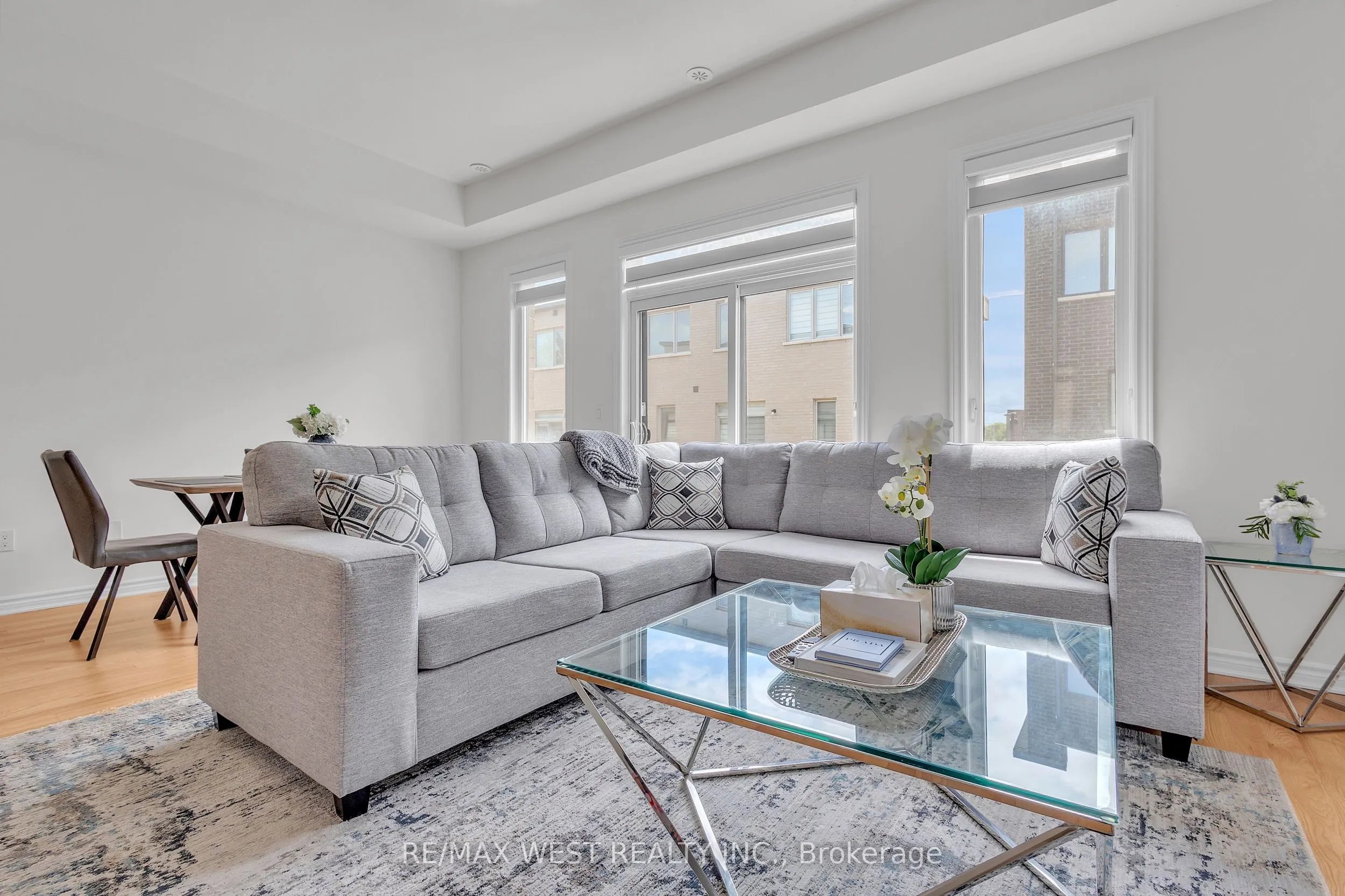 15 Quilico Road N