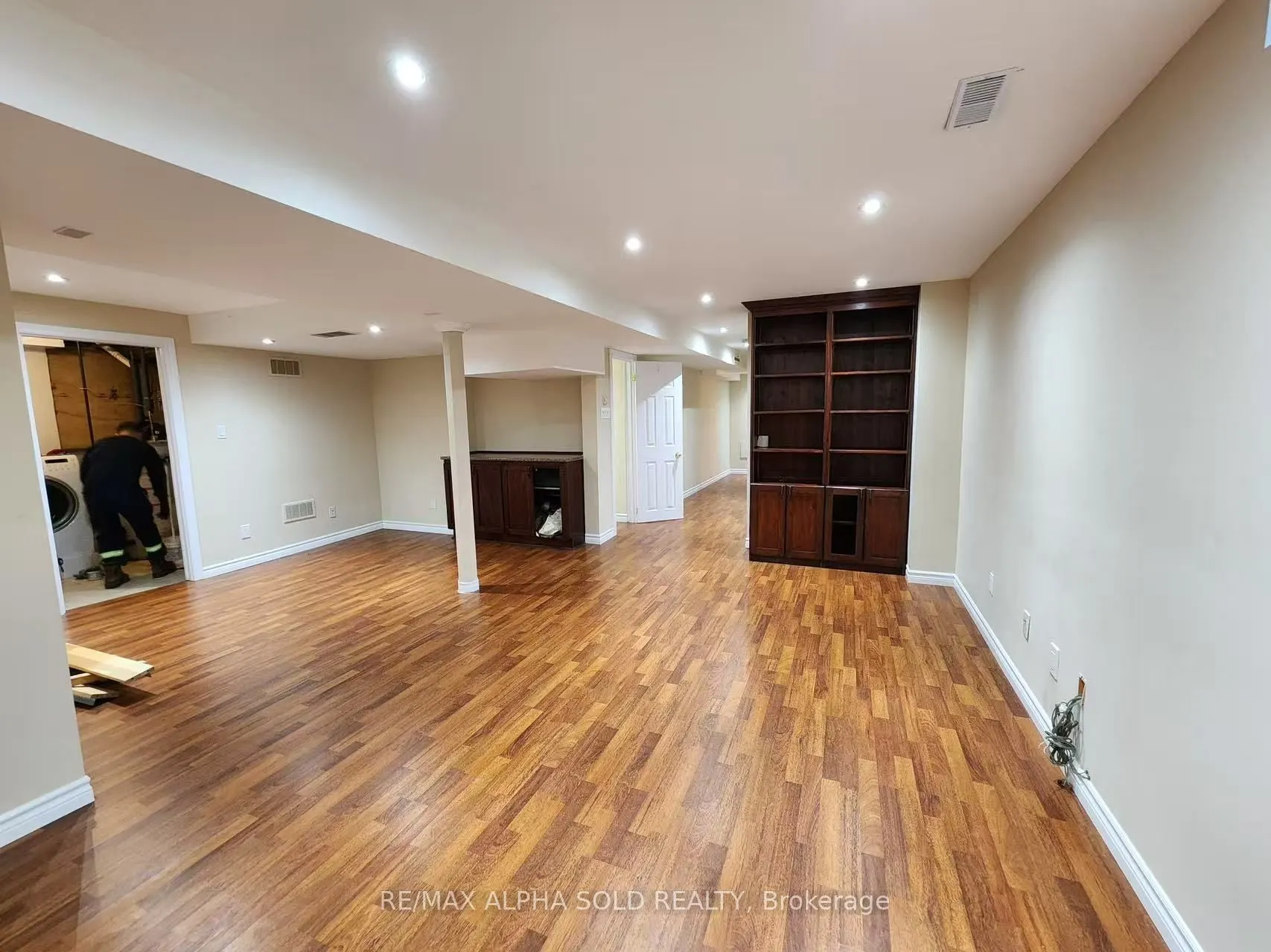 77 Westchester Crescent