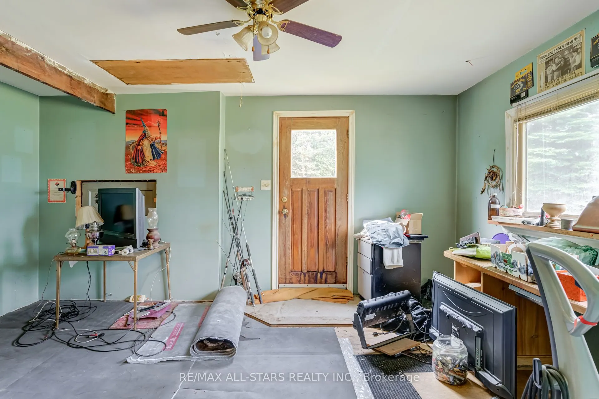 21747 Highway 48