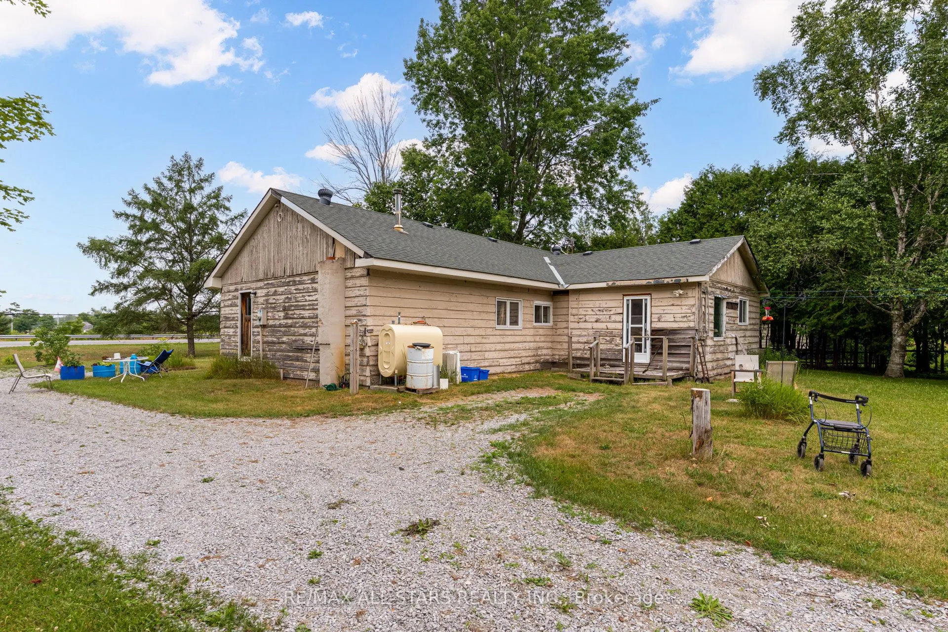 21747 Highway 48