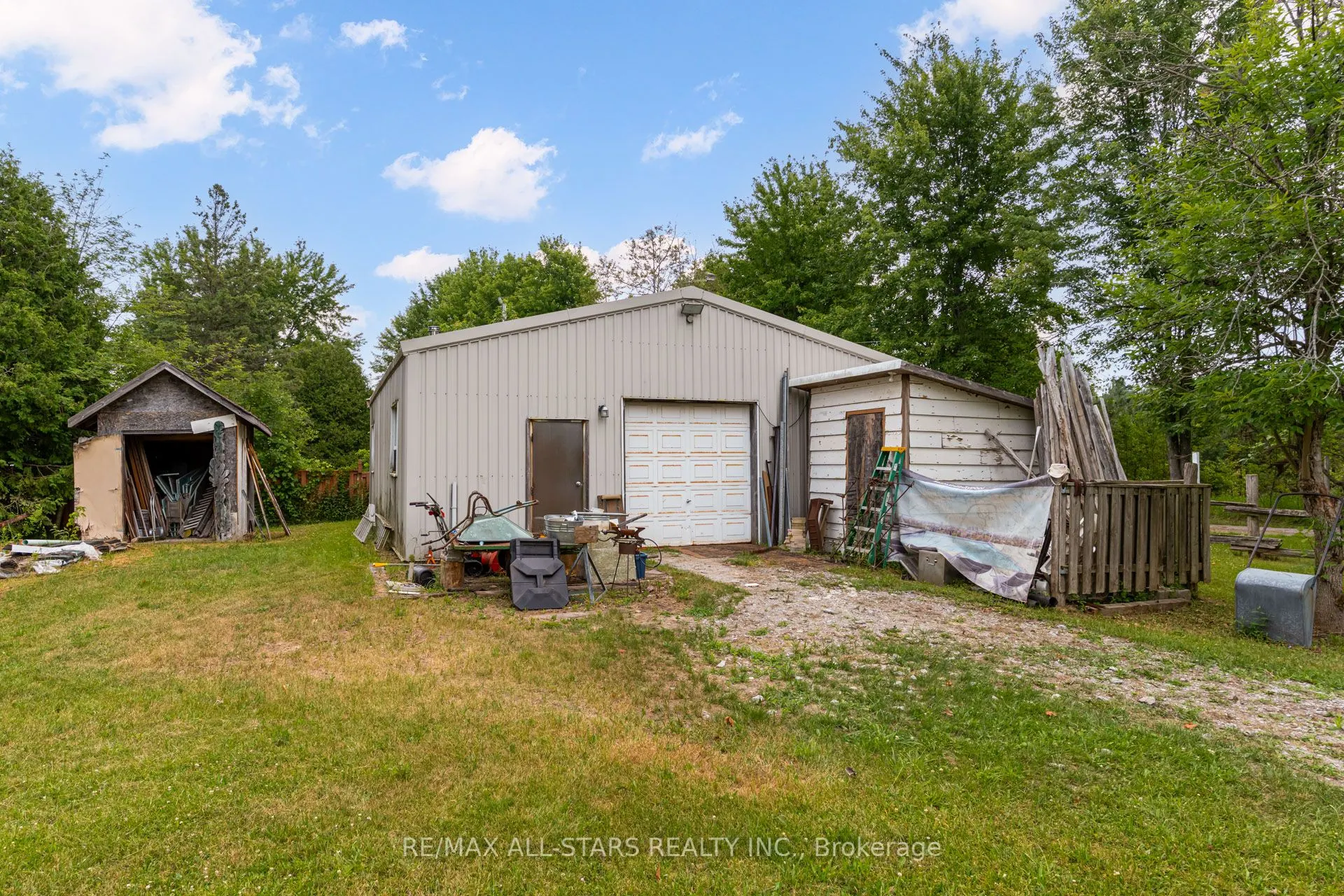 21747 Highway 48