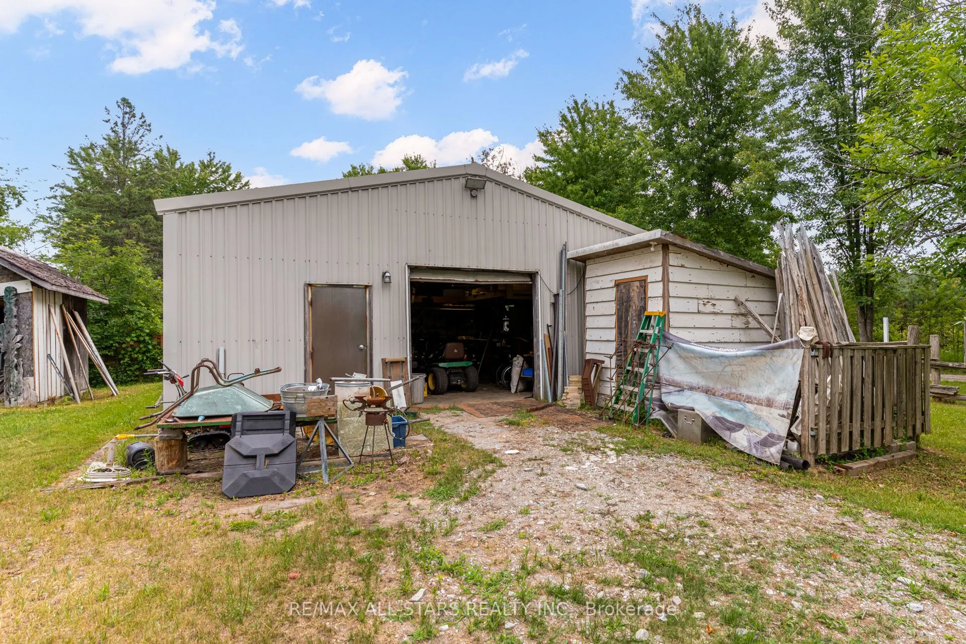 21747 Highway 48