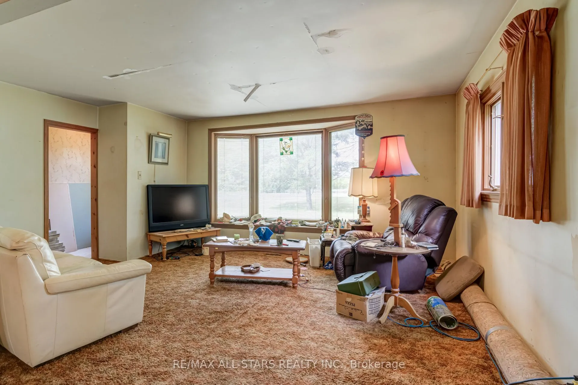 21747 Highway 48