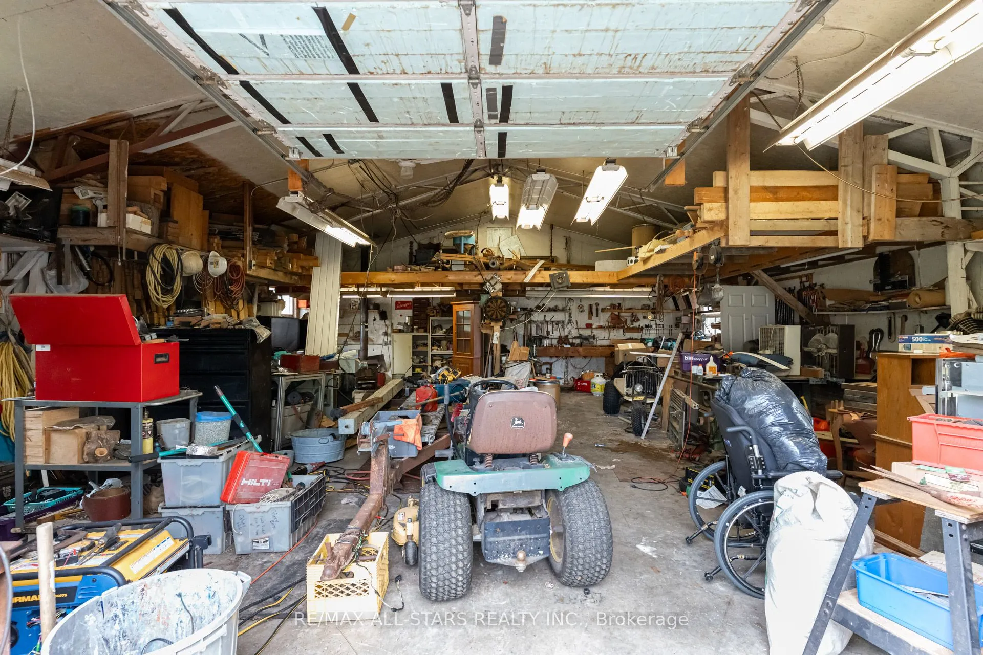 21747 Highway 48