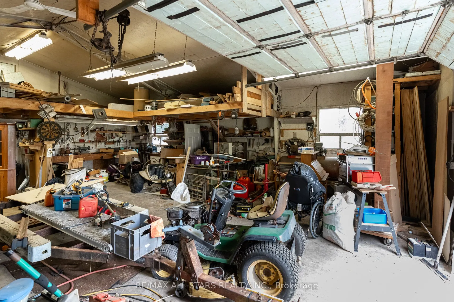 21747 Highway 48