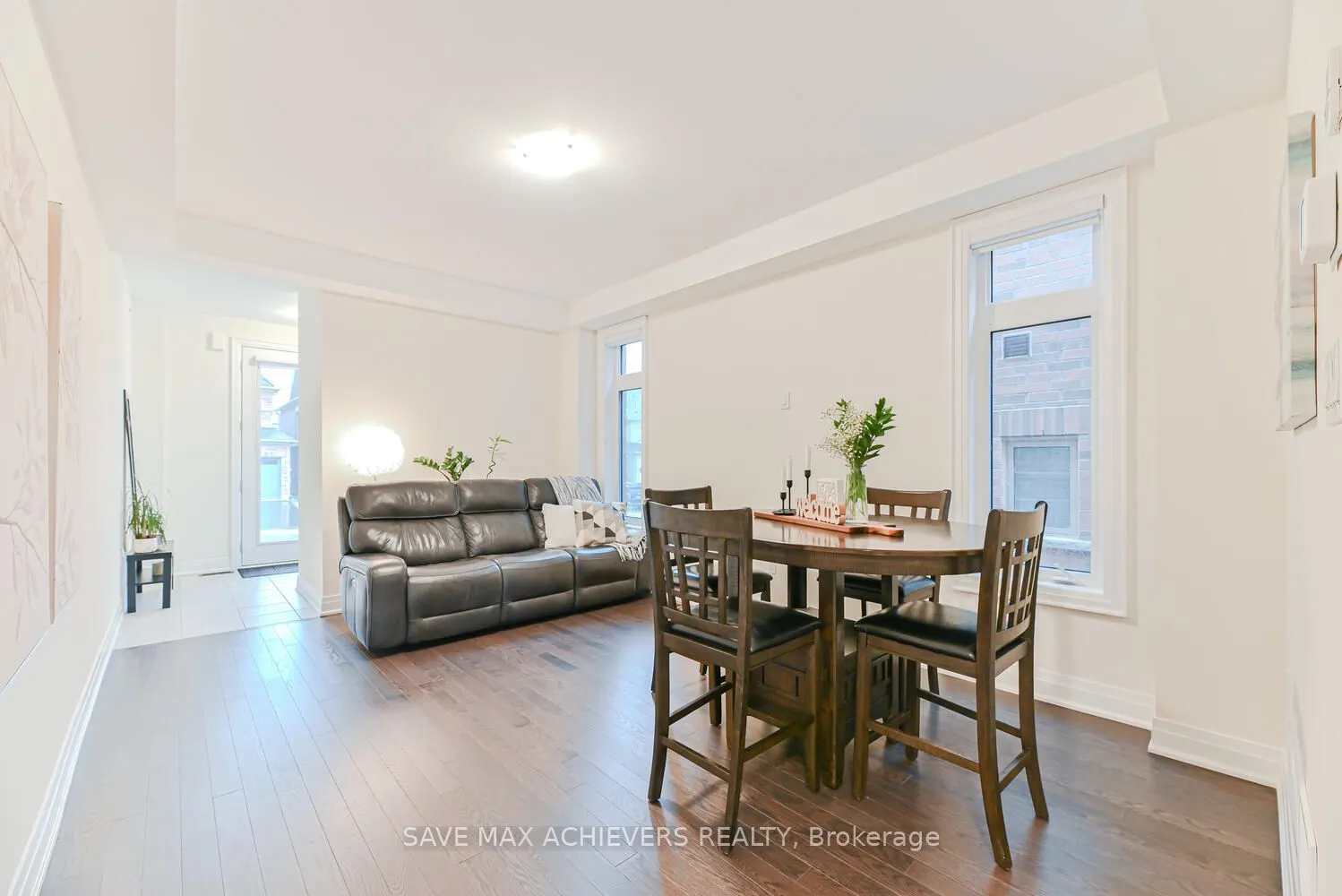 74 KENTLEDGE AV Avenue