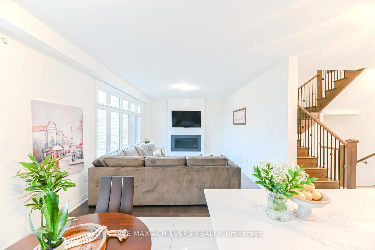 74 KENTLEDGE AV Avenue